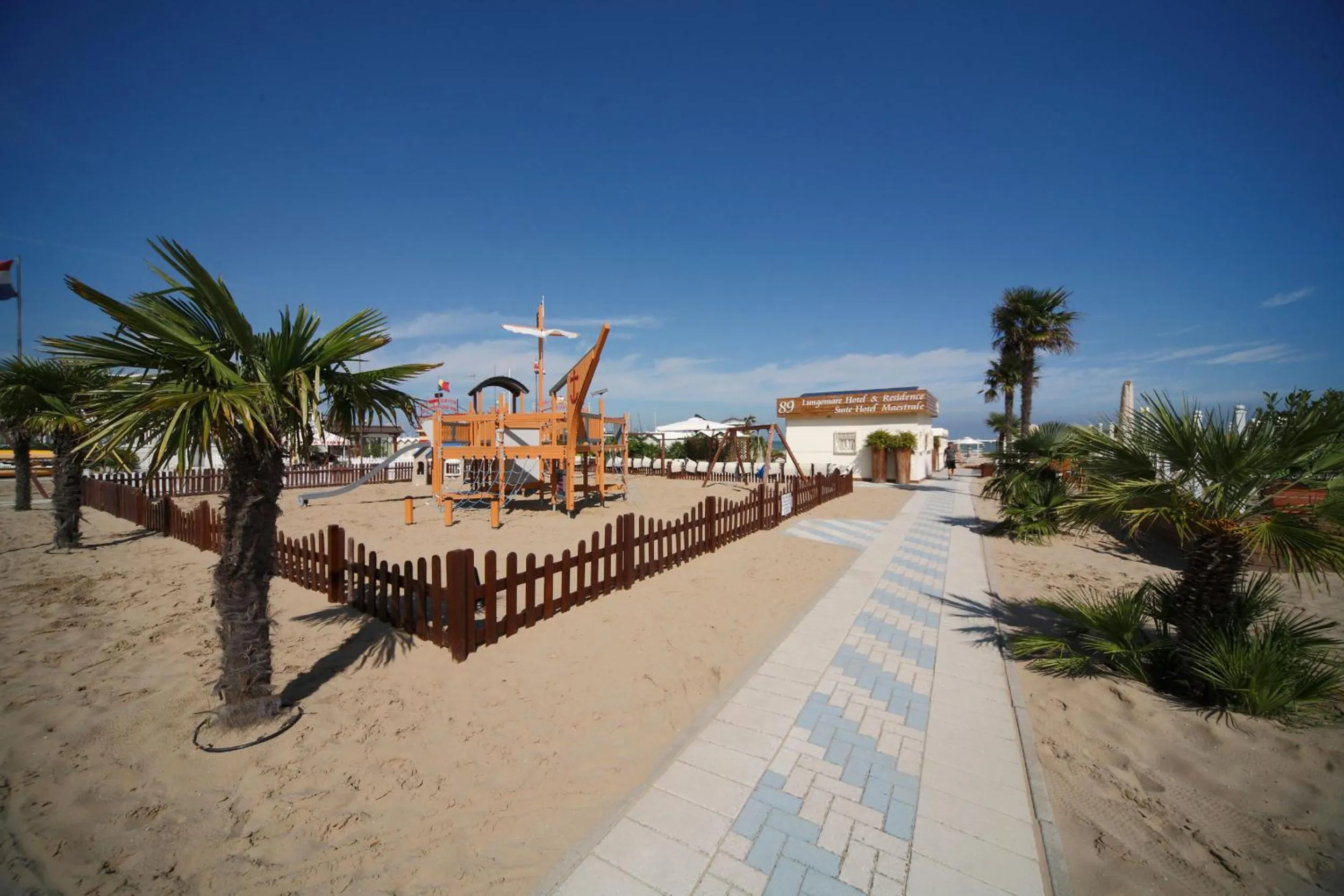 Beach in Hotel Maestrale