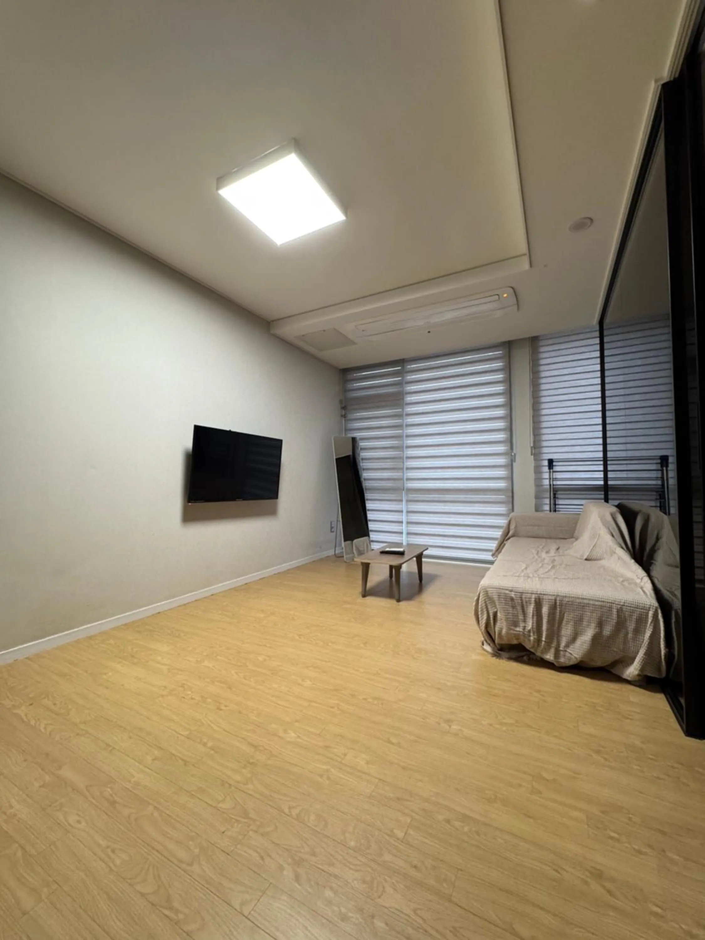 Bed in The Hide City