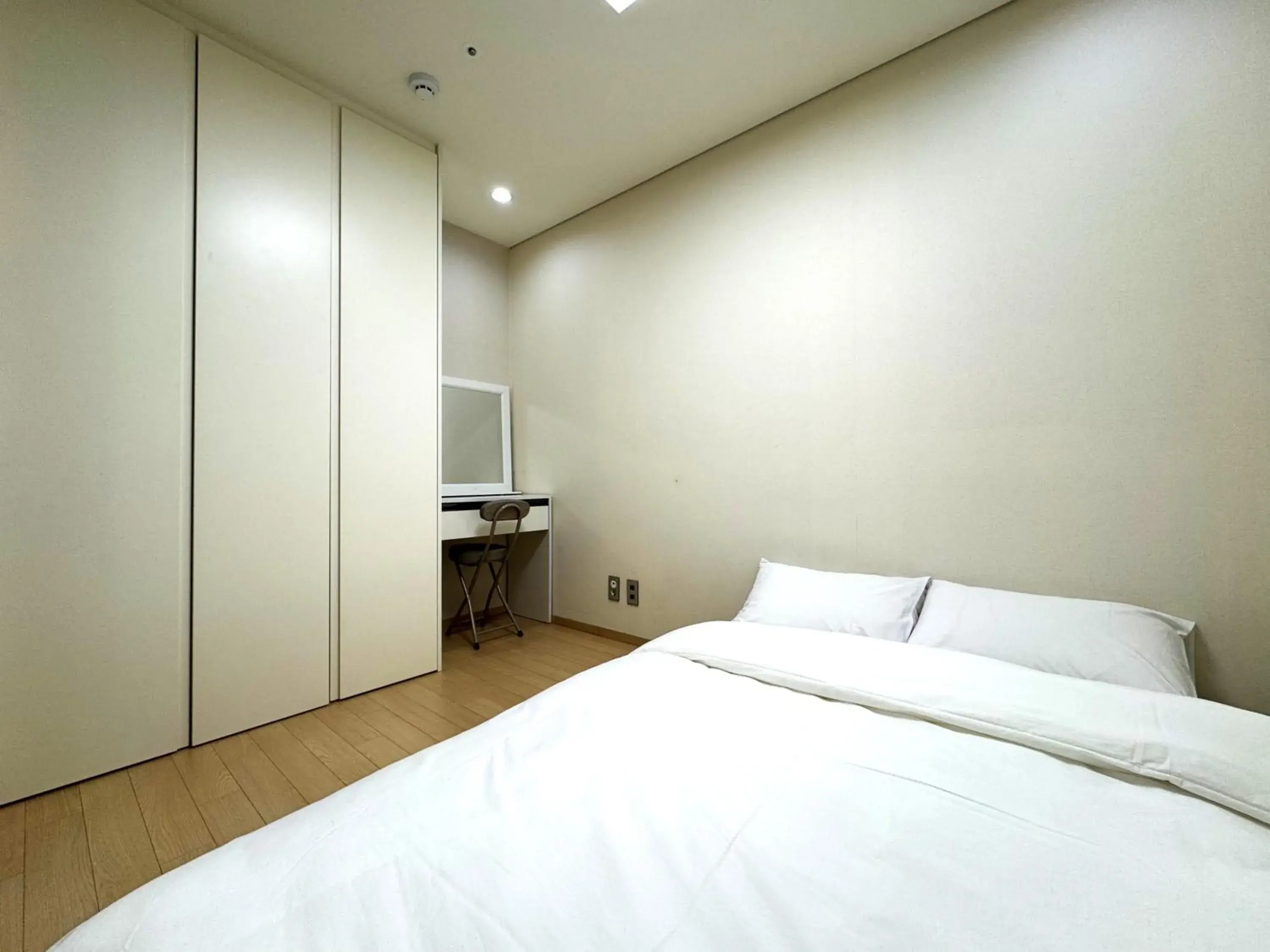 Bed in The Hide City Bed in The Hide City