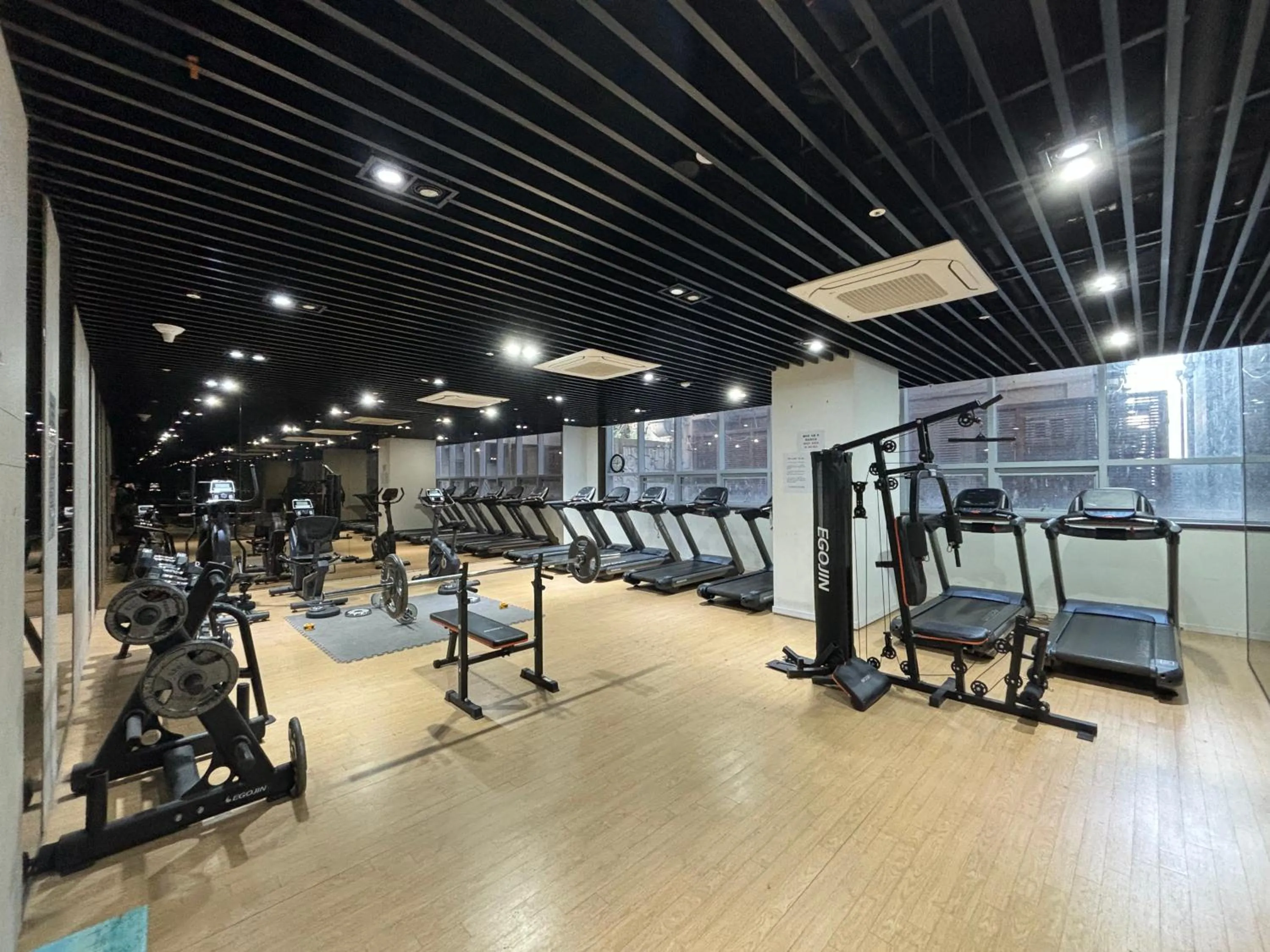 Fitness centre/facilities in The Hide City