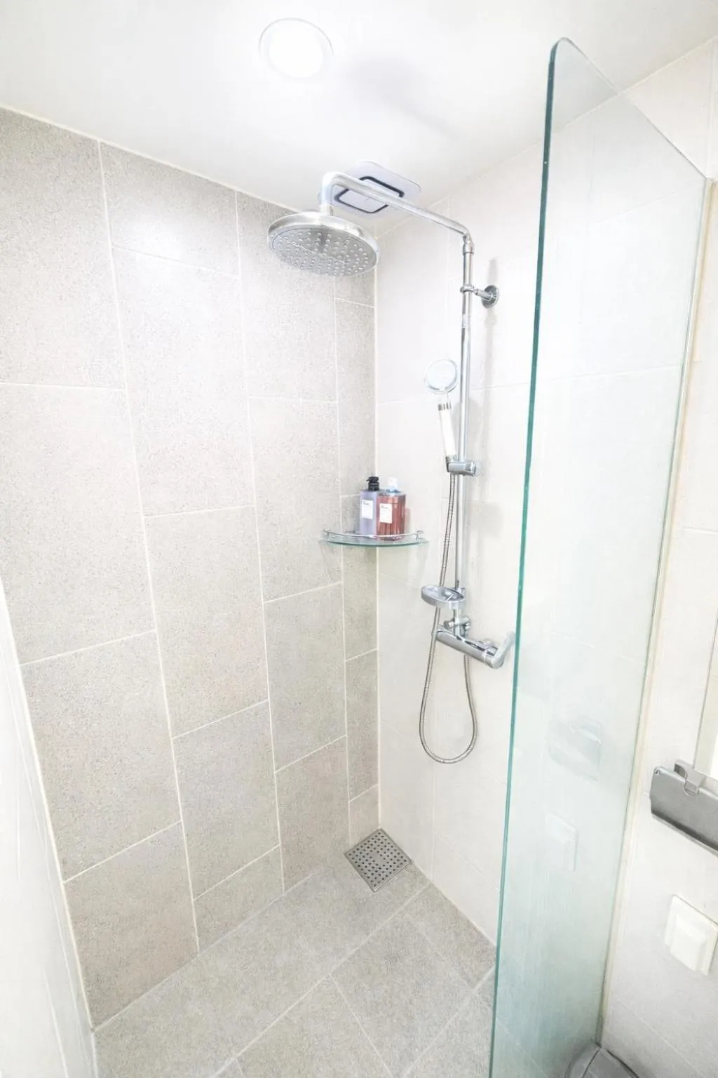 Shower in The Hide City