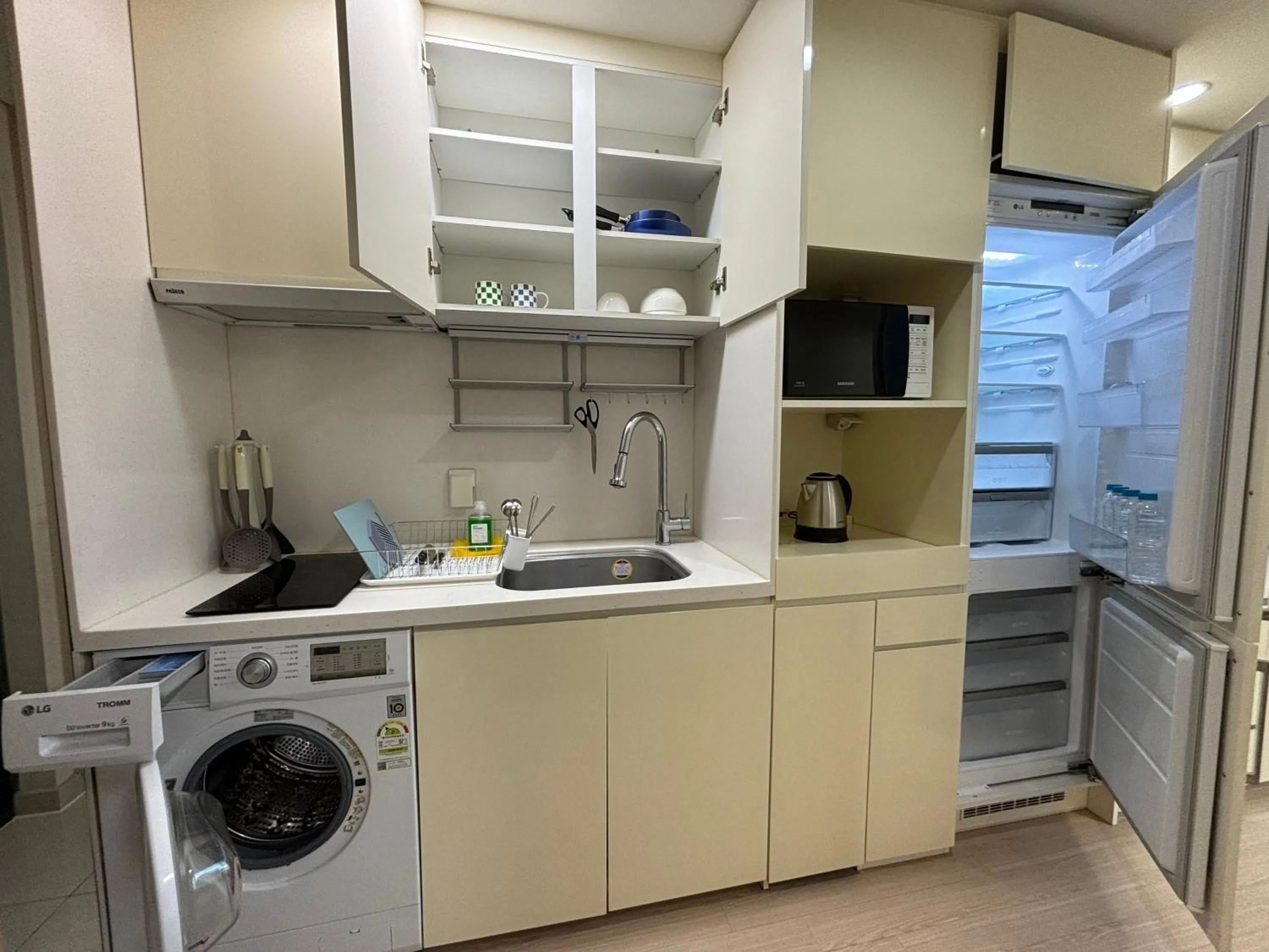 Coffee/tea facilities in The Hide City