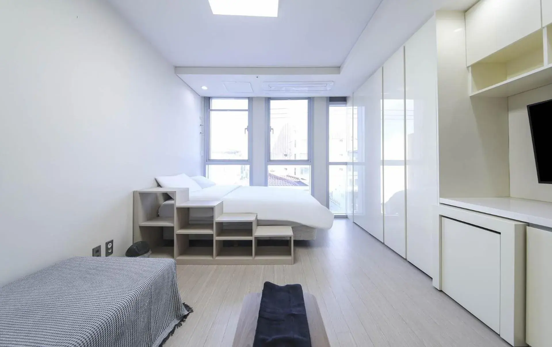 Photo of the whole room, Bed in The Hide City Photo of the whole room, Bed in The Hide City