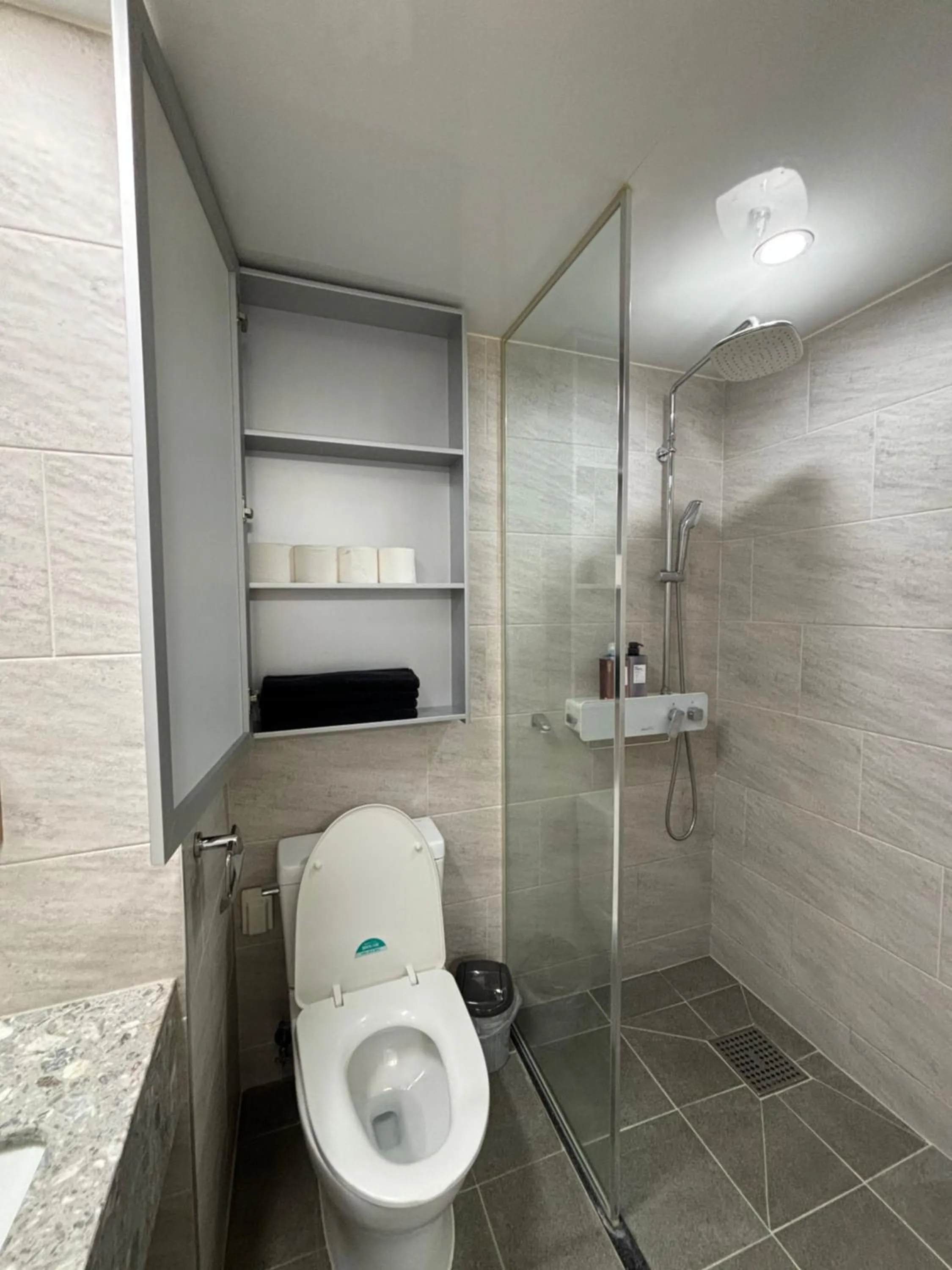 Shower in The Hide City