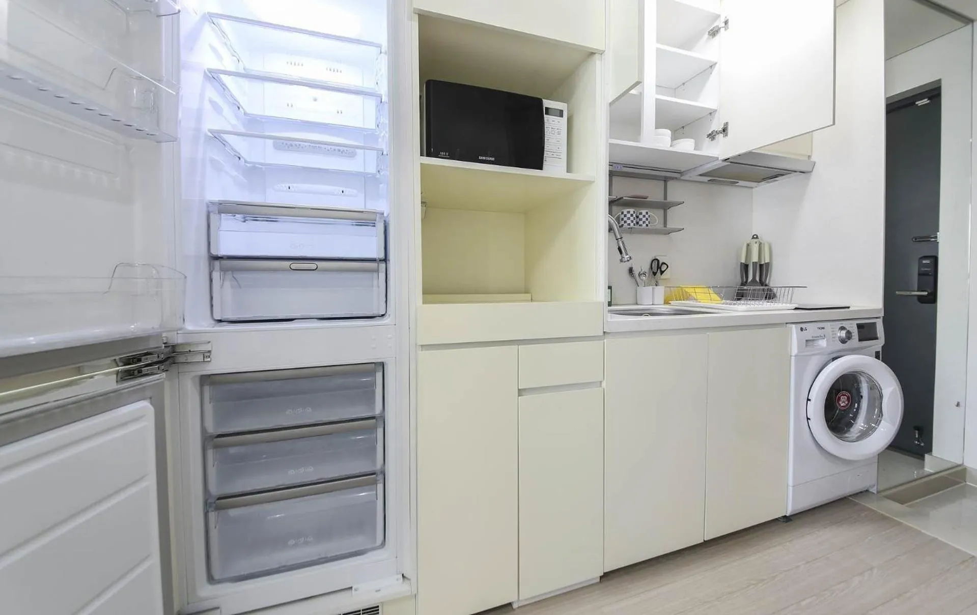 Kitchen or kitchenette in The Hide City