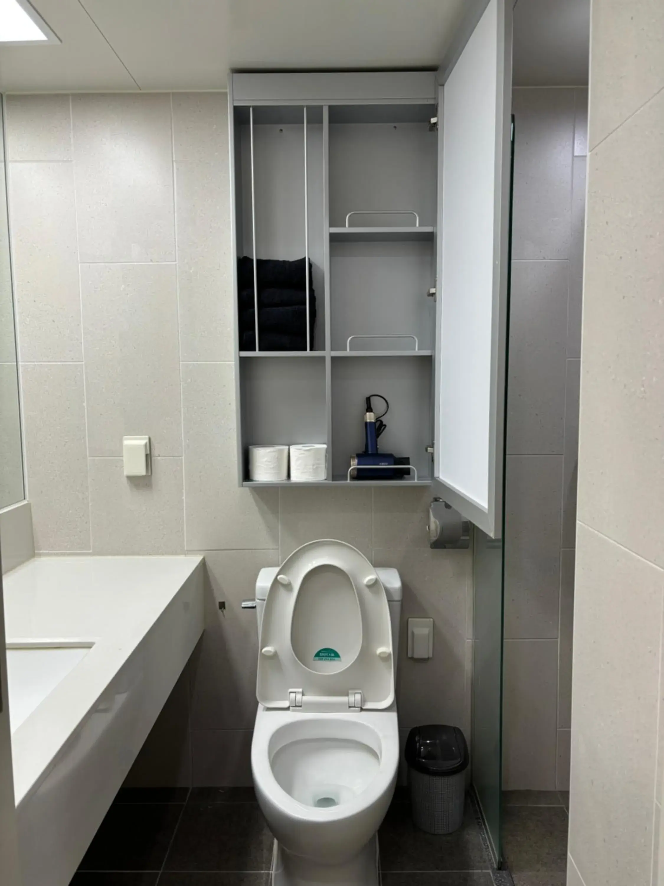 Deluxe Double Room in The Hide City Deluxe Double Room in The Hide City