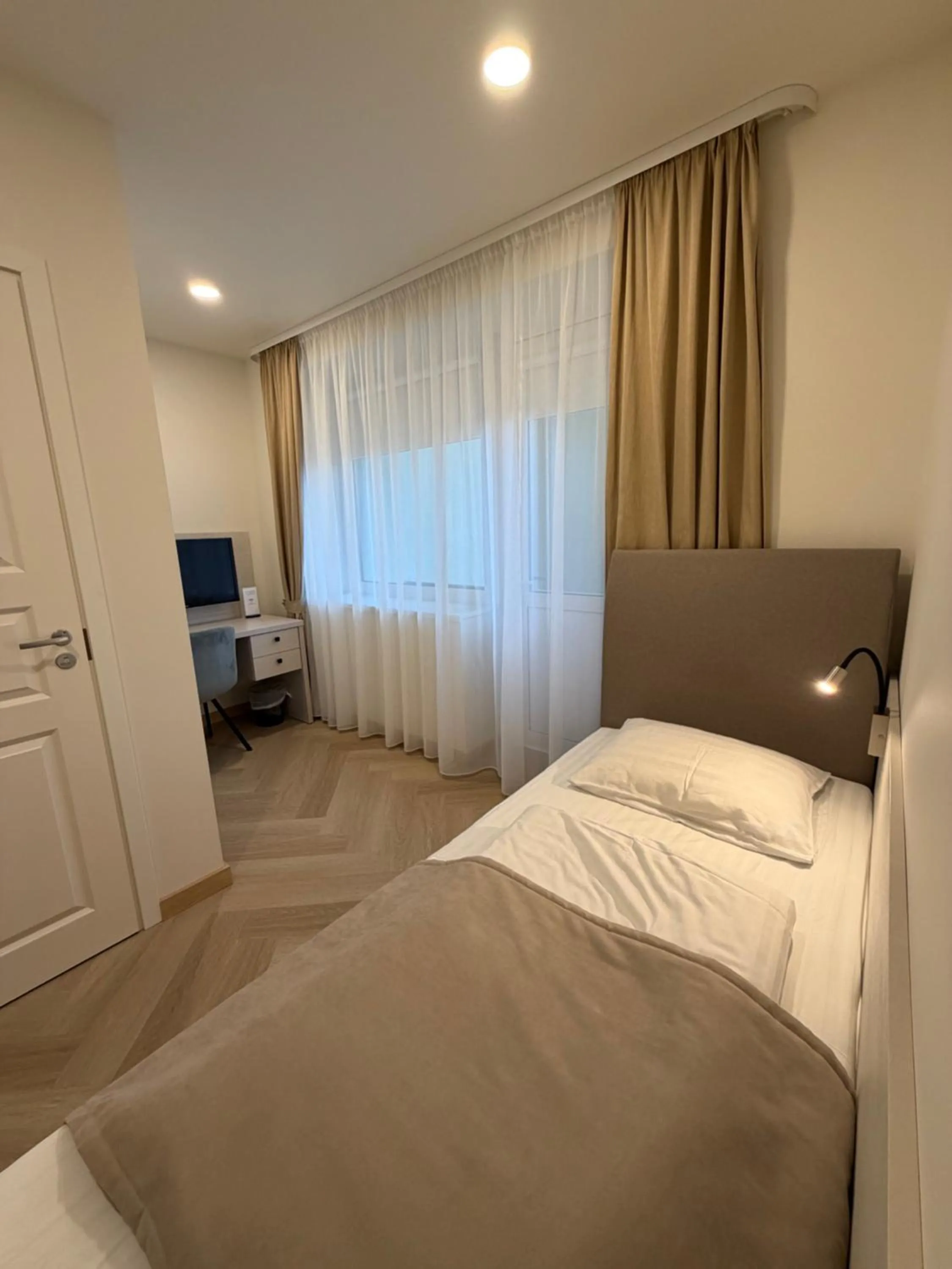 Single Room with Balcony - single occupancy in Žilina