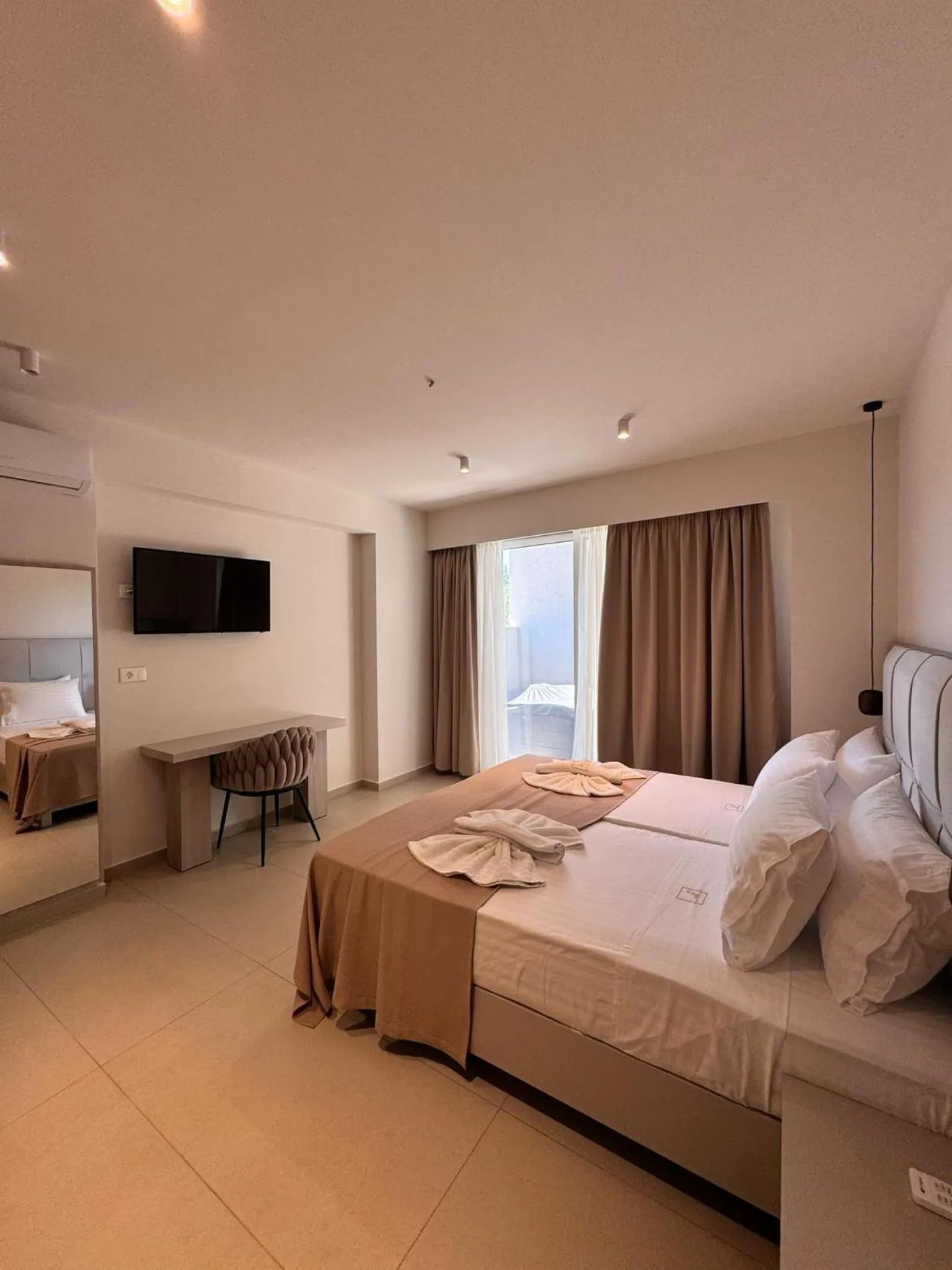 Golden Coast Suites