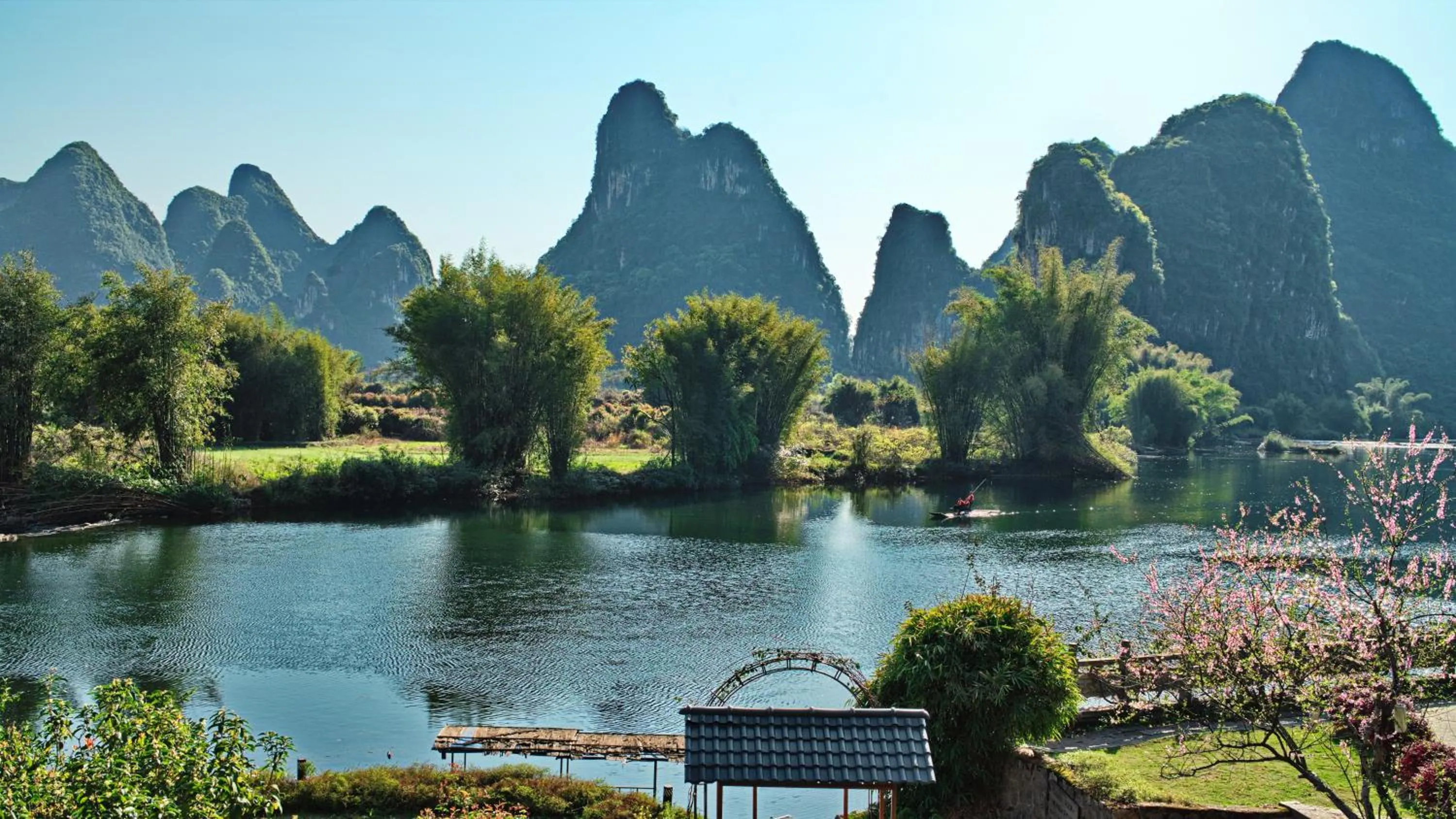 Spring in Yangshuo Mountain Retreat