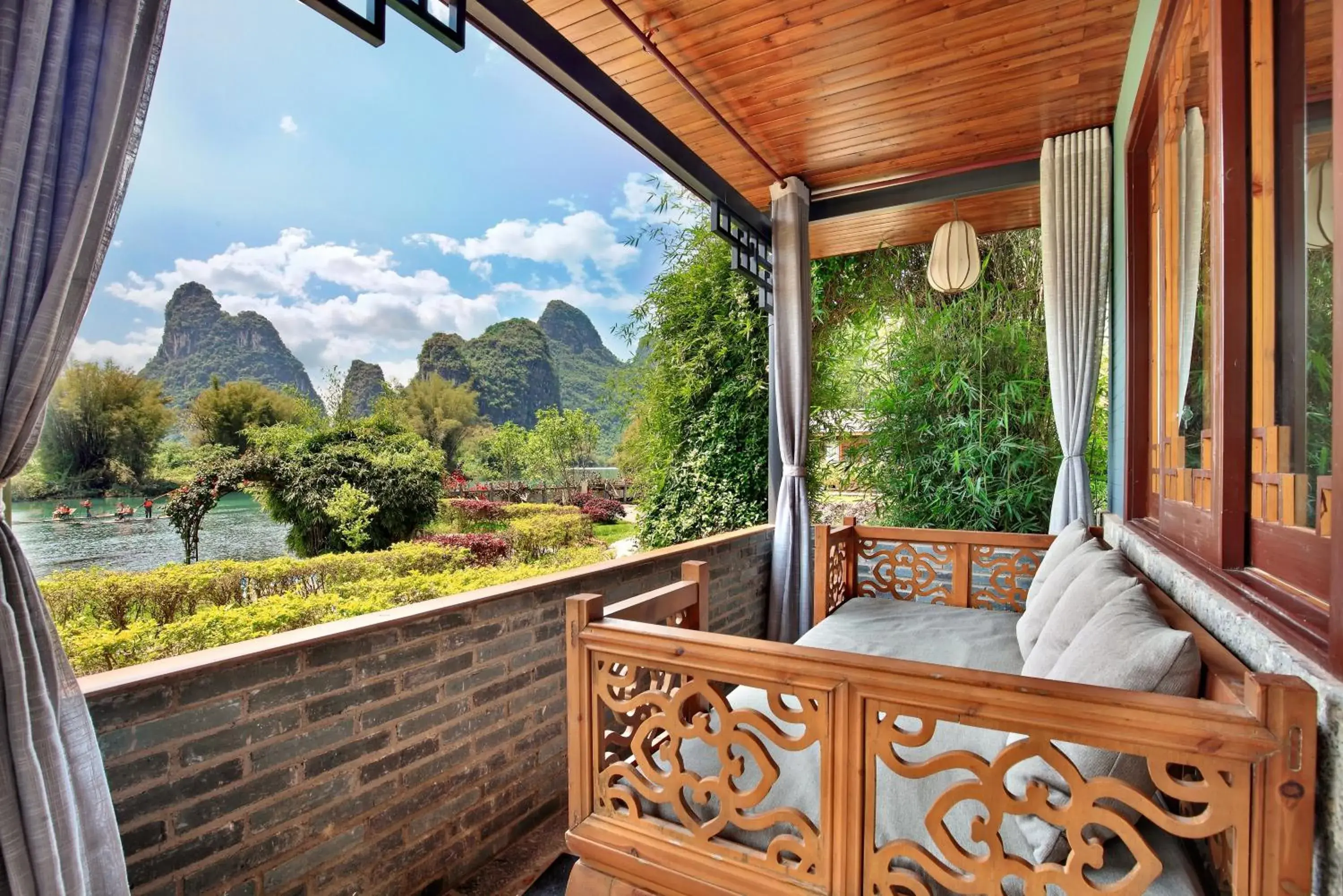 River view Family Suite Terrace in Yangshuo Mountain Retreat River view Family Suite Terrace in Yangshuo Mountain Retreat