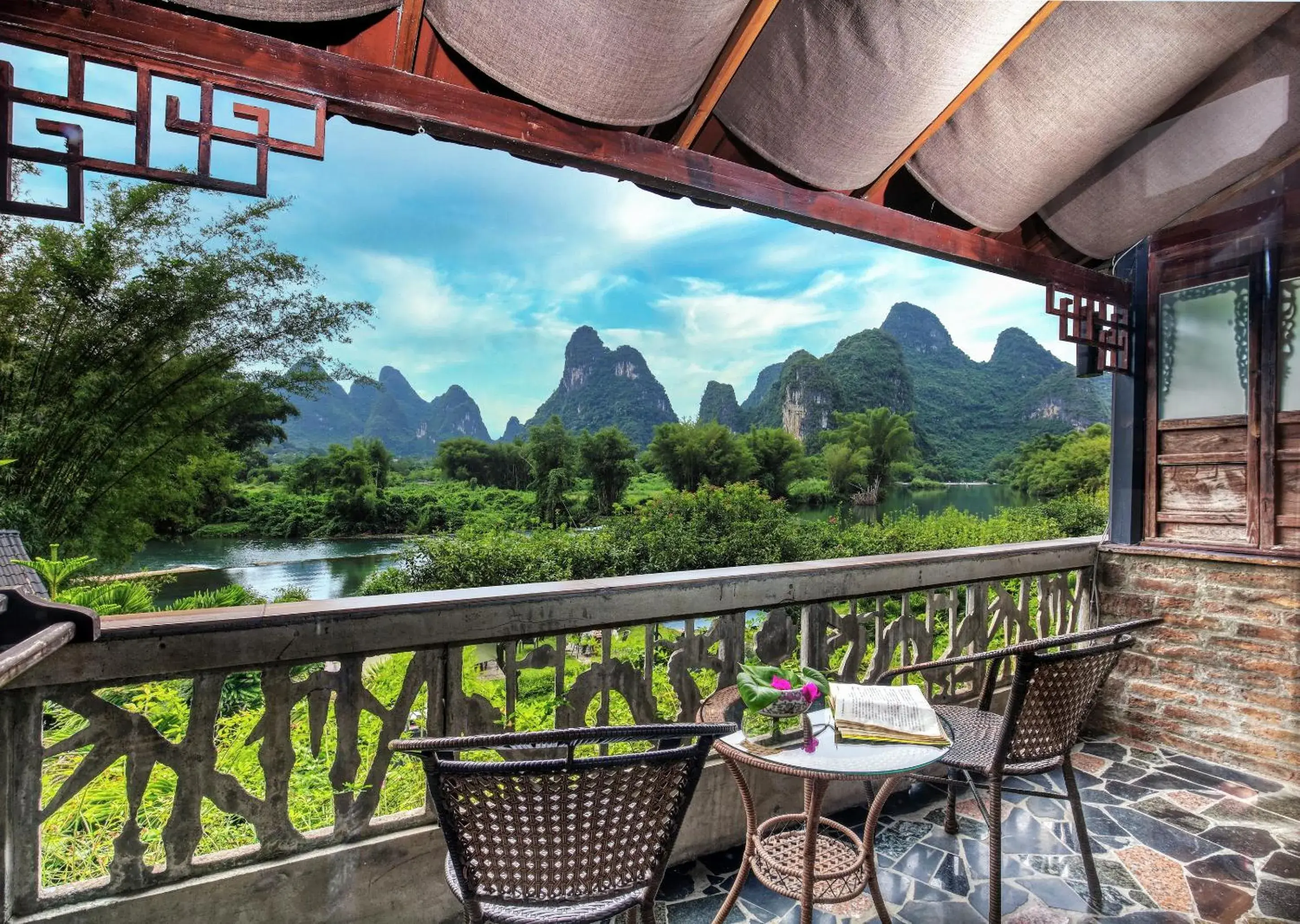 Riverview Family Balcony in Yangshuo Mountain Retreat Riverview Family Balcony in Yangshuo Mountain Retreat