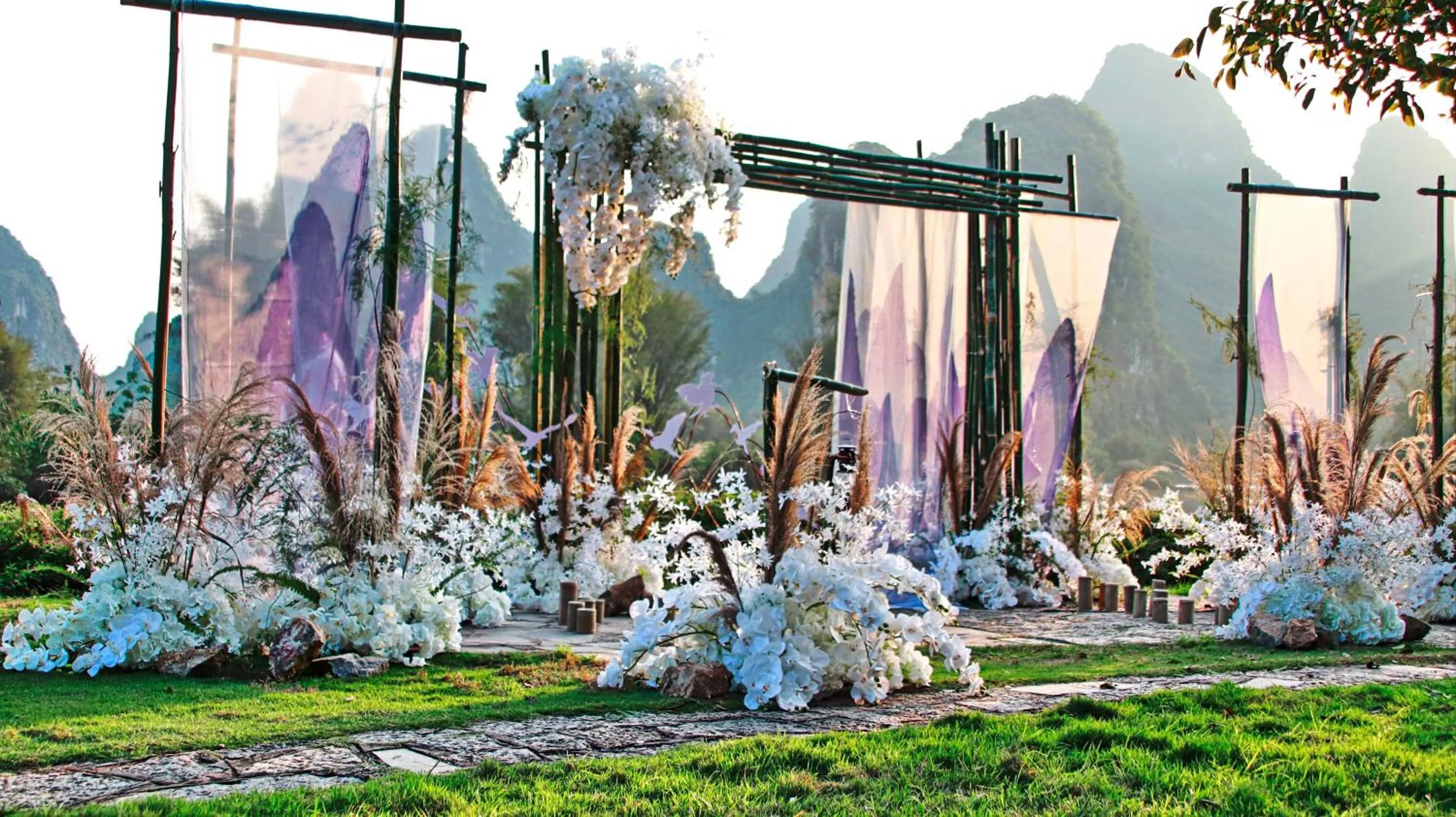 Spring in Yangshuo Mountain Retreat