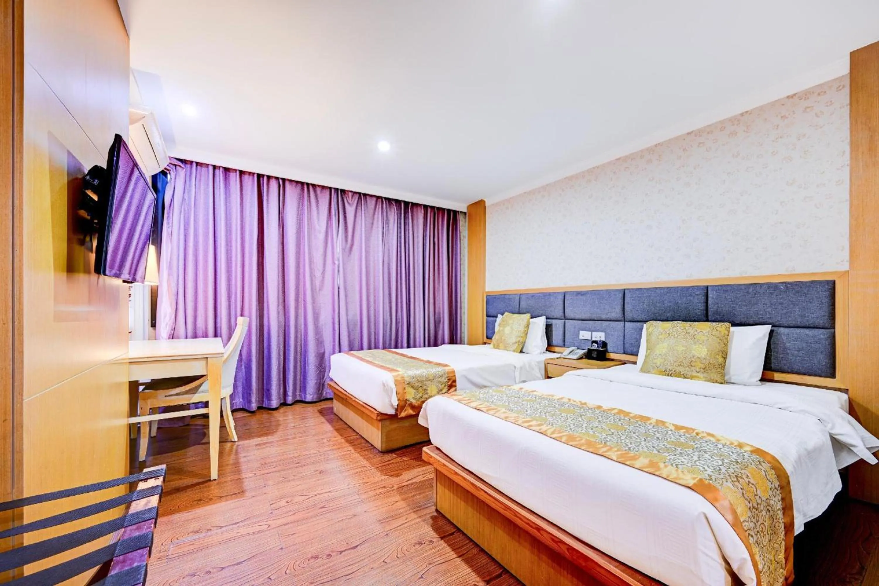 Bedroom, Bed in Palette The Travellers Hotel Bangkok