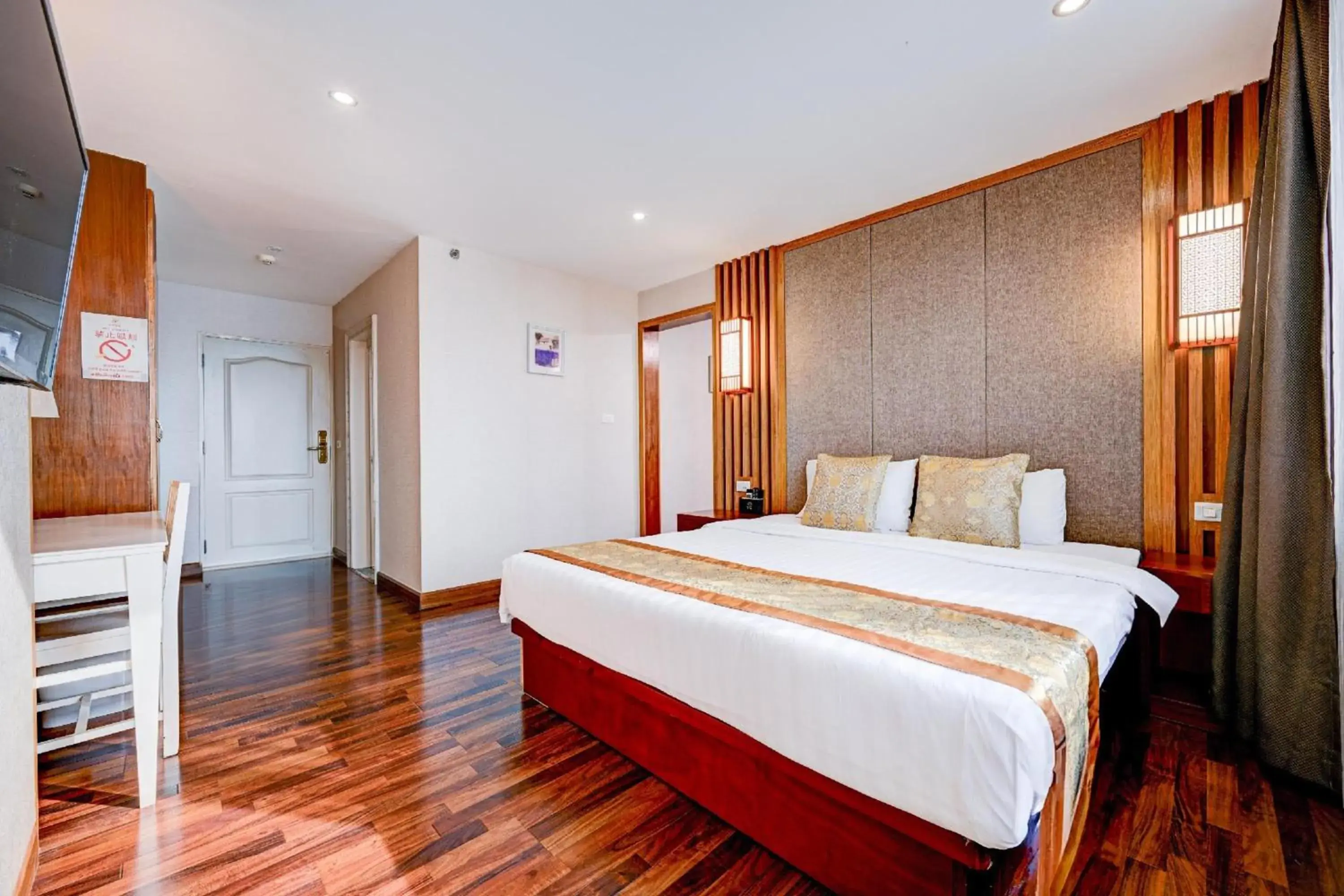 Bedroom, Bed in Palette The Travellers Hotel Bangkok Bedroom, Bed in Palette The Travellers Hotel Bangkok