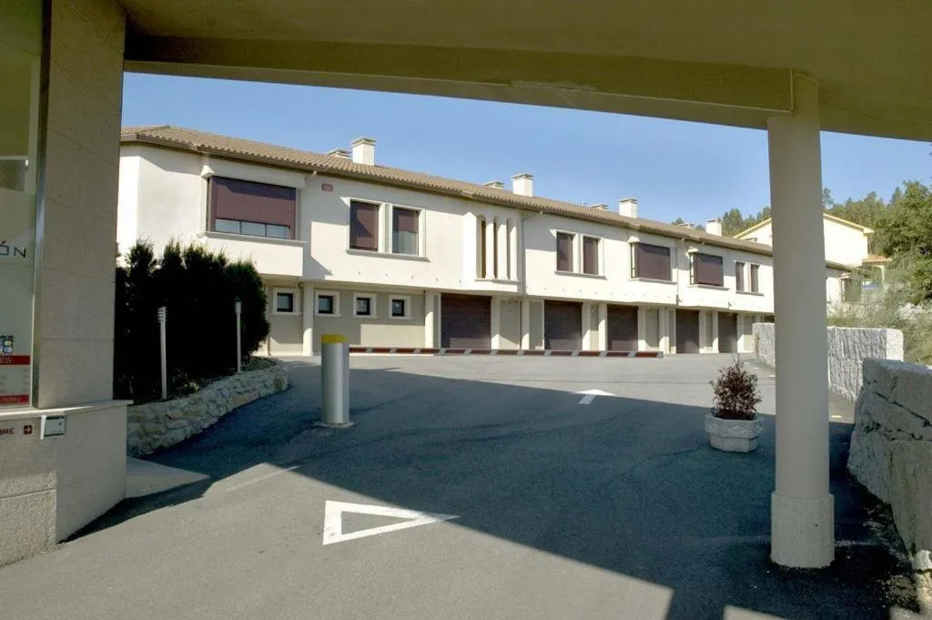 Property building in Motel Abalo