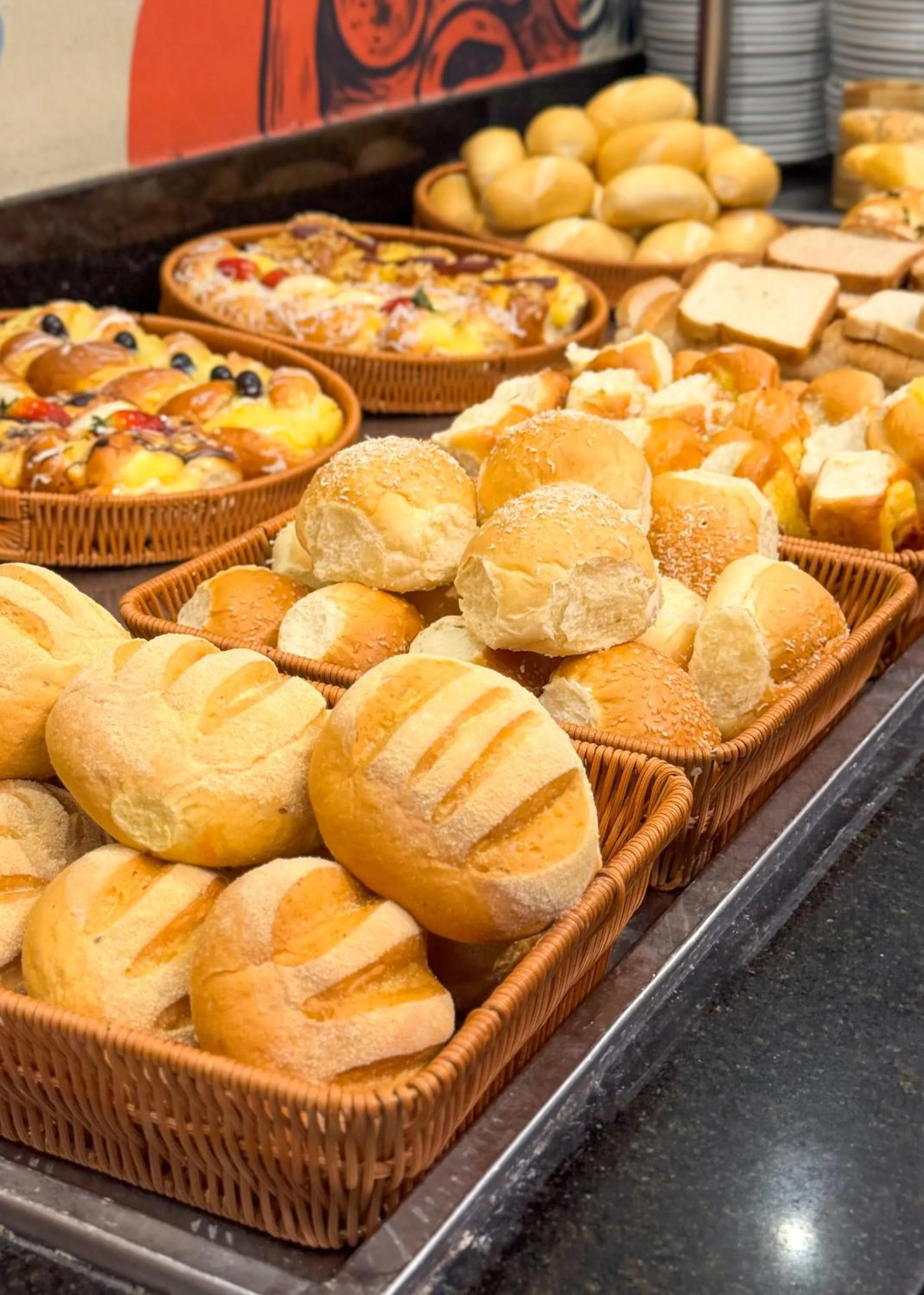 Buffet breakfast in Royal Urban Macaé Hotel