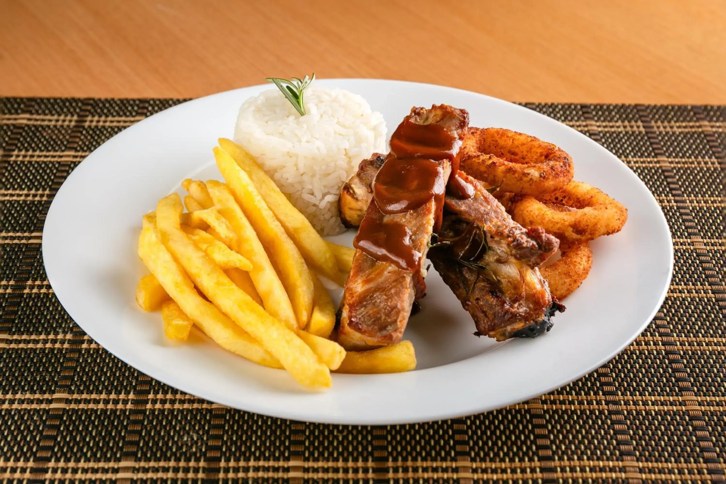 Restaurant/places to eat in Royal Urban Macaé Hotel Restaurant/places to eat in Royal Urban Macaé Hotel