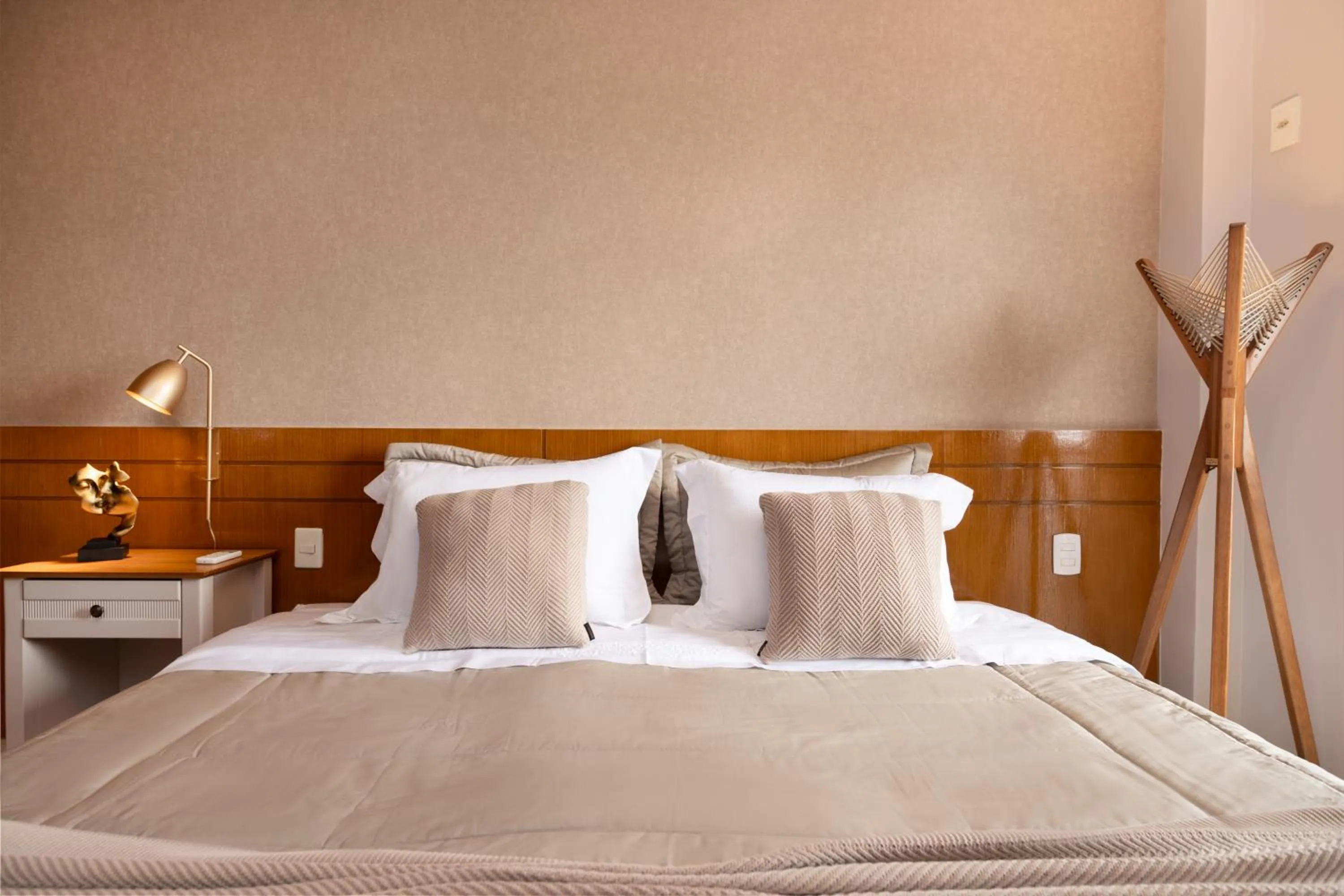 Bedroom, Bed in Royal Urban Macaé Hotel