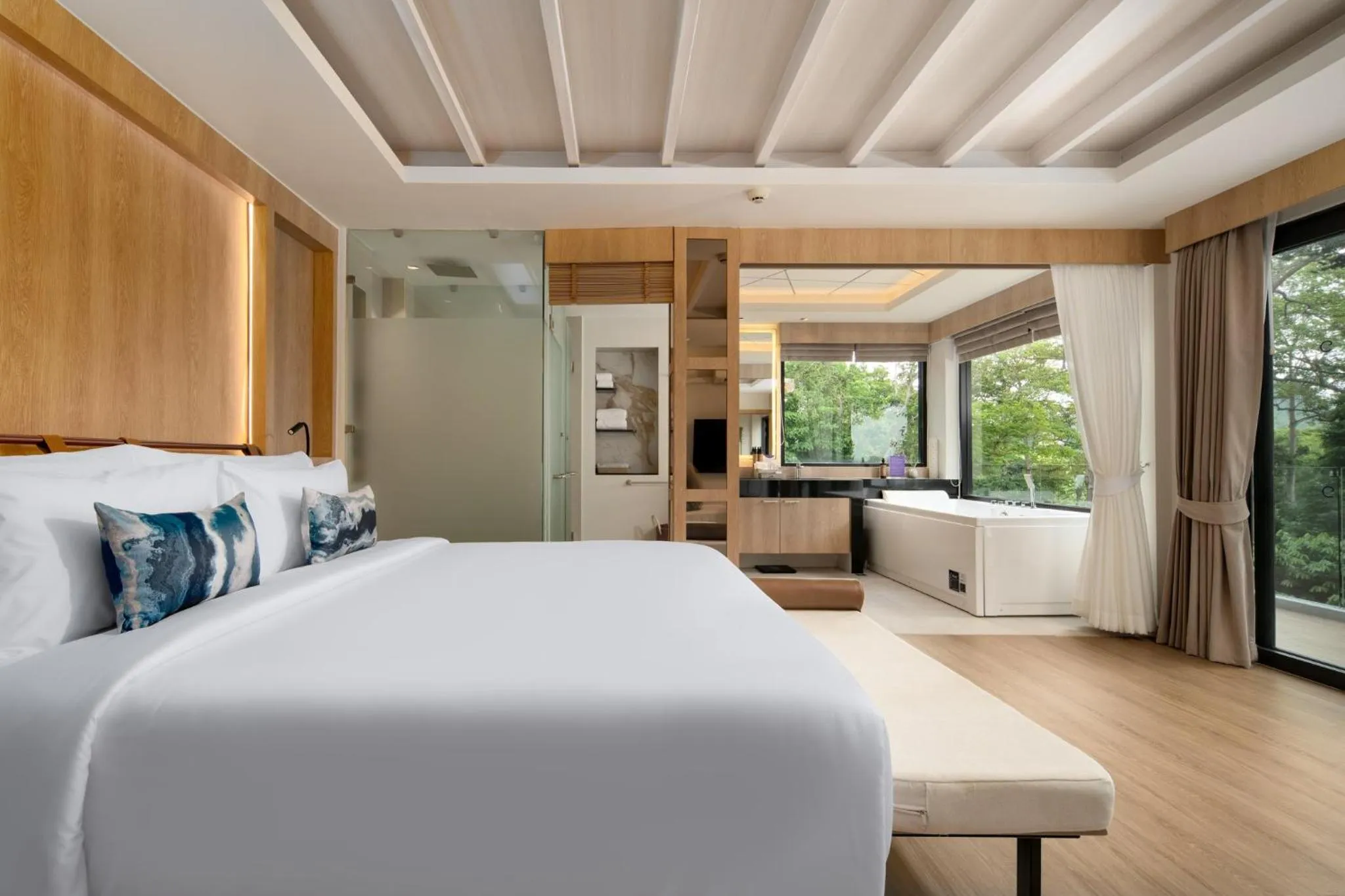 Photo of the whole room, Bed in Centara Villas Phi Phi Island