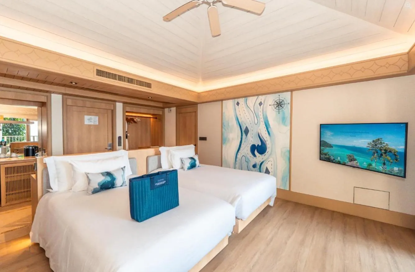 Photo of the whole room, Bed in Centara Villas Phi Phi Island