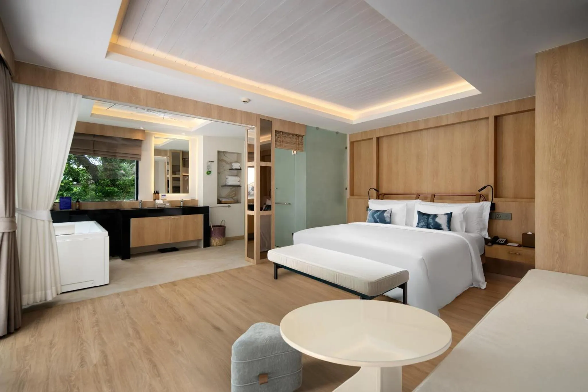 Photo of the whole room, Bed in Centara Villas Phi Phi Island