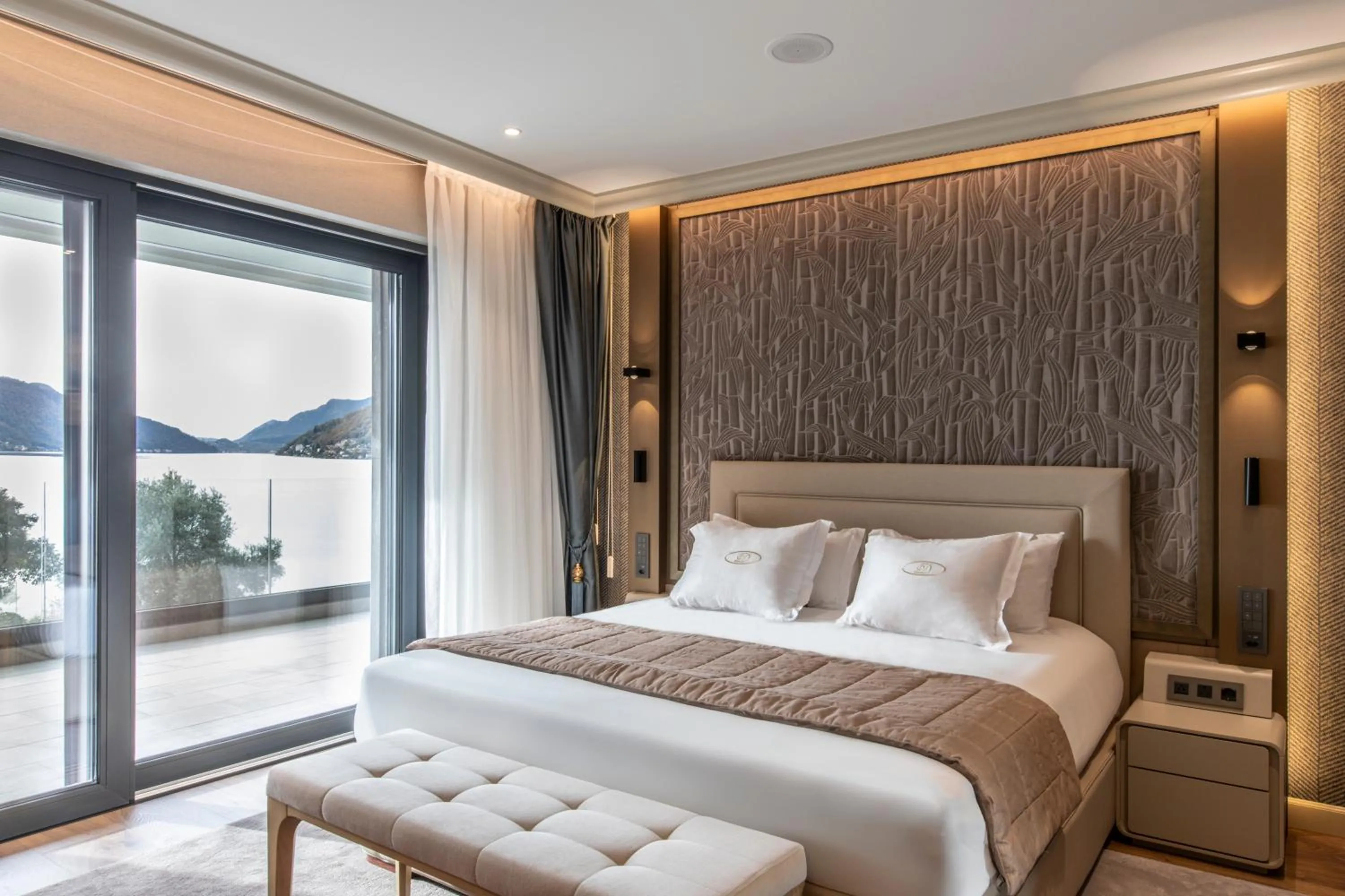 Deluxe Double Room with Terrace in Swiss Diamond Boutique Hotel - La Romantica