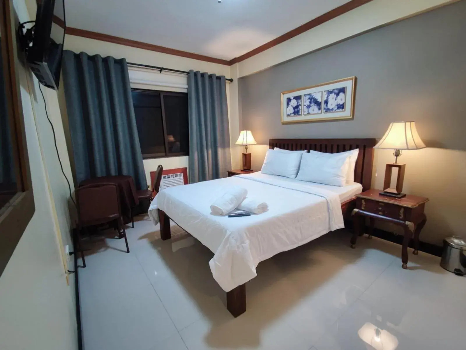 Bedroom, Bed in Spring Plaza Hotel Bedroom, Bed in Spring Plaza Hotel