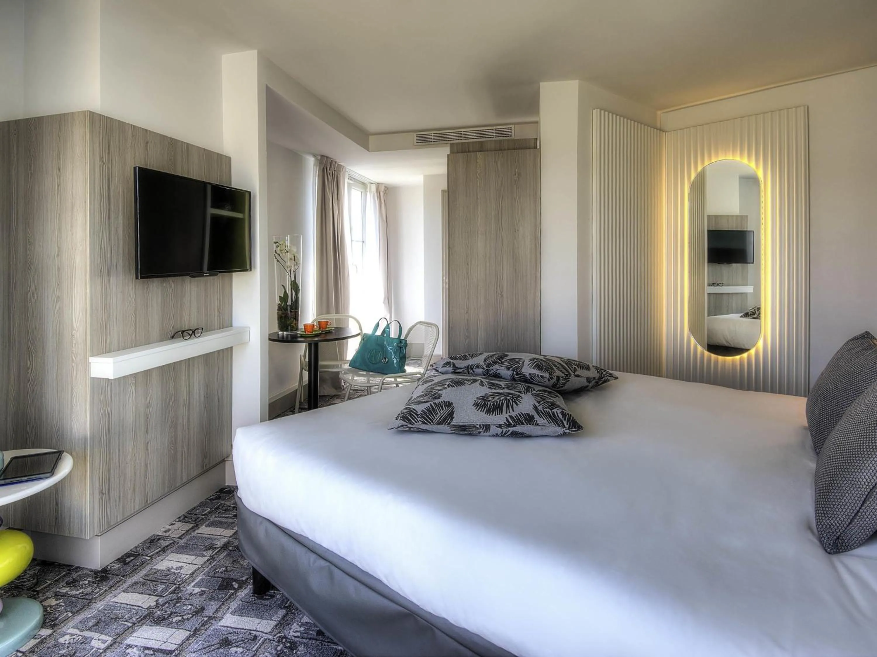 Bedroom, Bed in Ibis Styles Nice Centre Gare