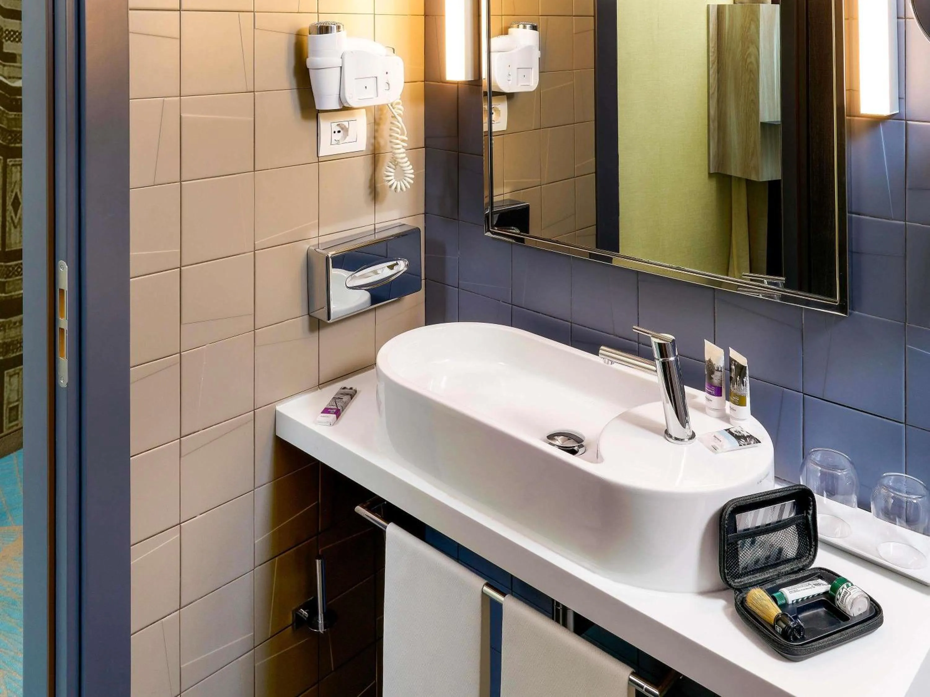 Bedroom in Mercure Firenze Centro