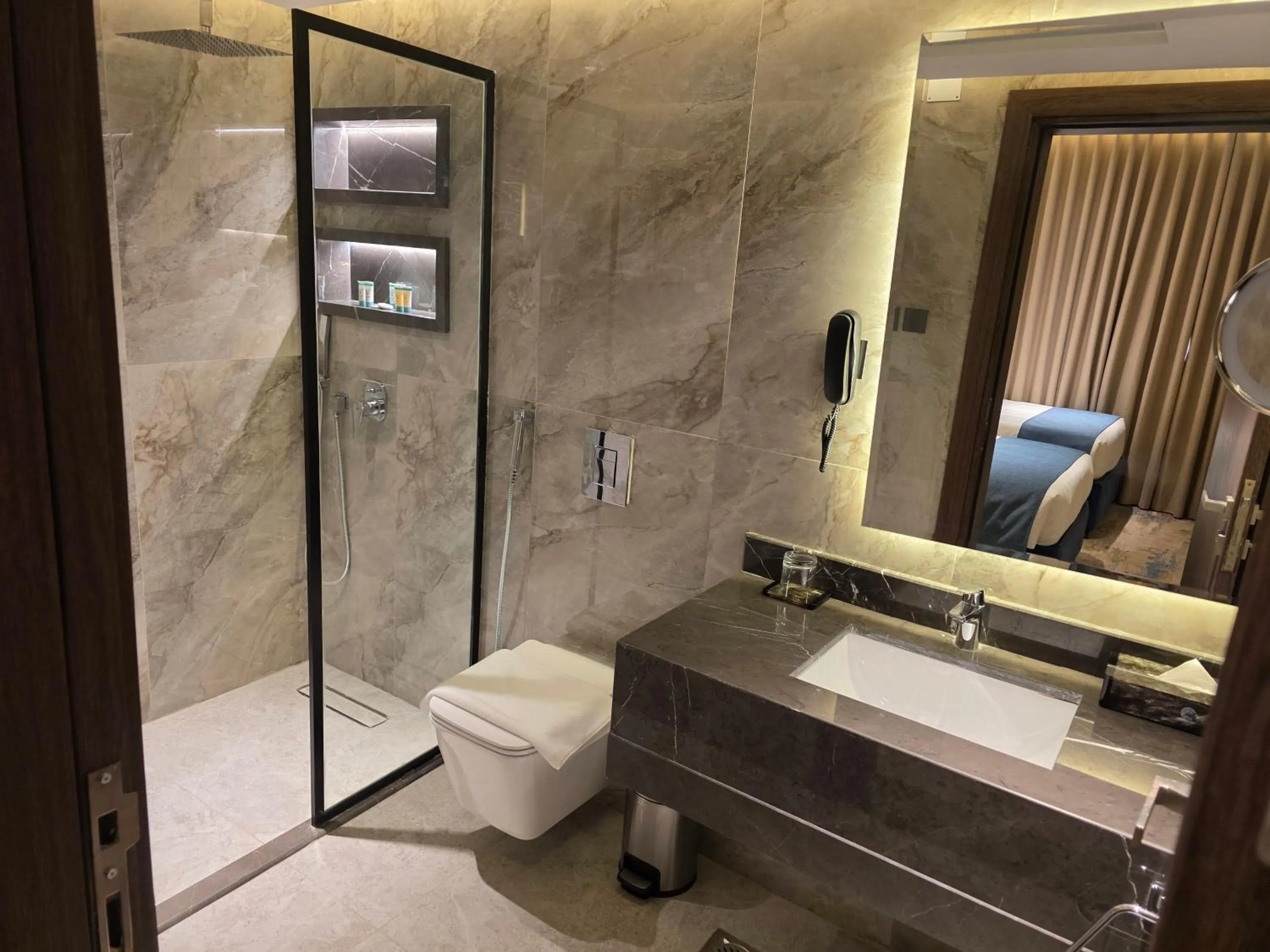 Bathroom in Sedra Global Hotel, Madinah