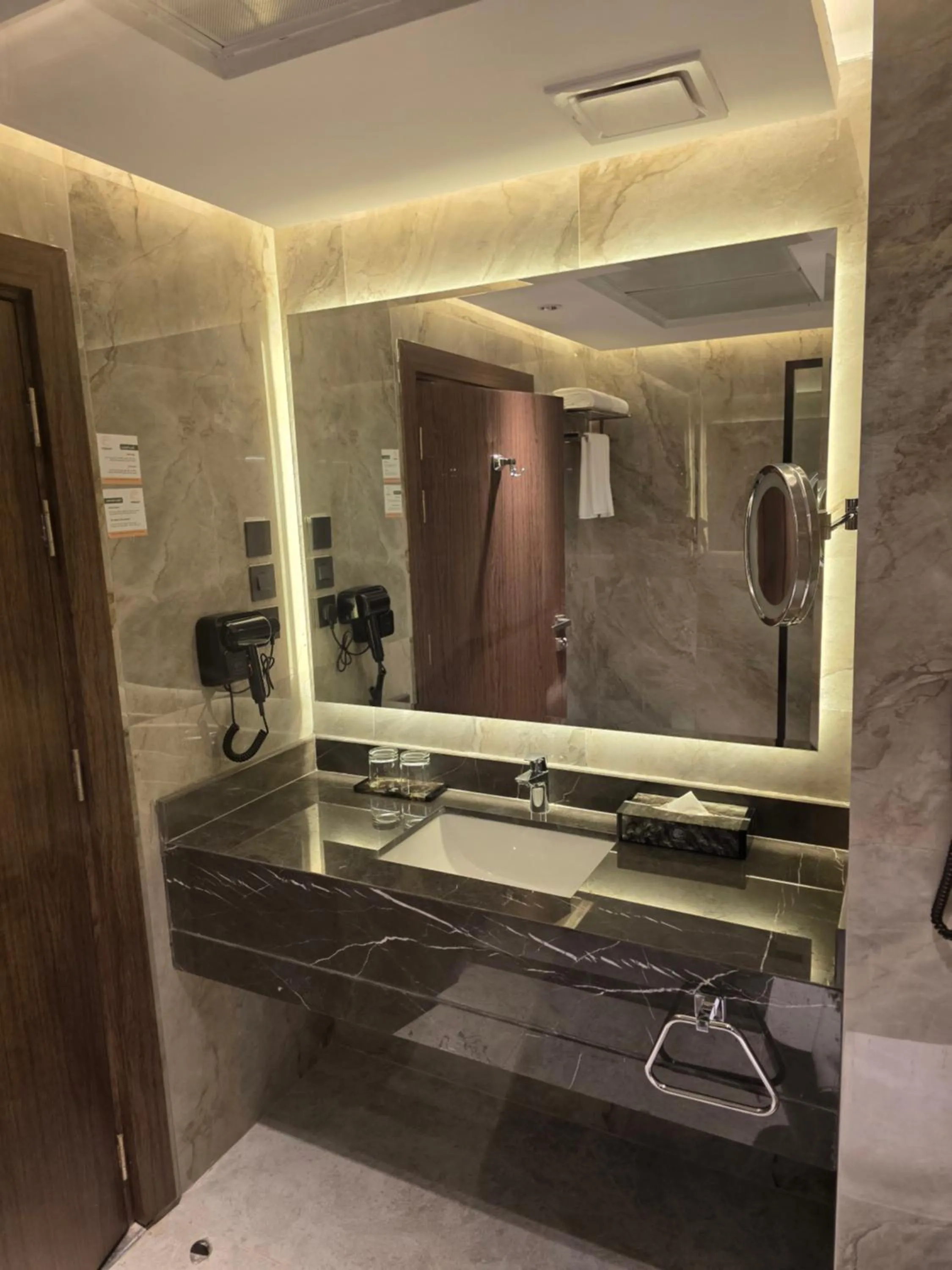 Bathroom in Sedra Global Hotel, Madinah