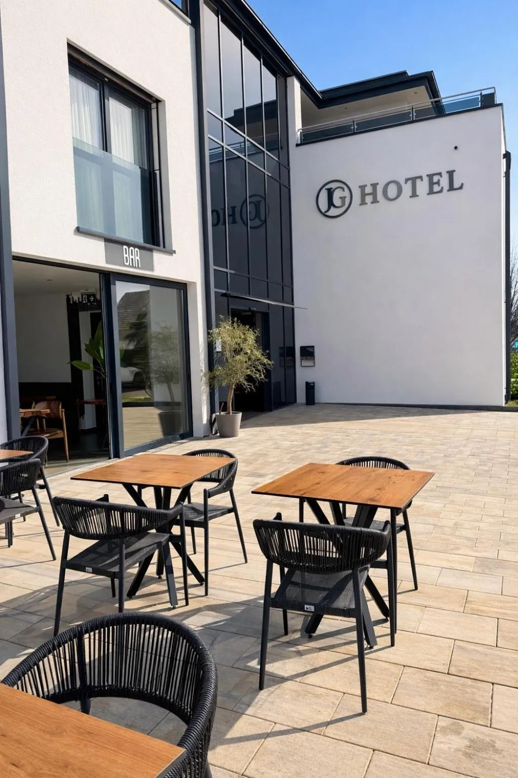 Restaurant/places to eat in JG Hotel & Restaurant Antoniergasse