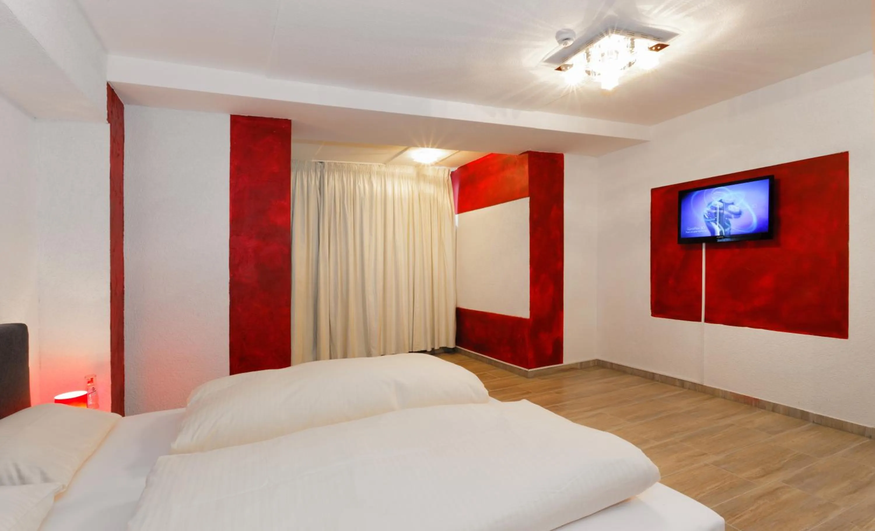 Bedroom, Bed in Hotel Alte Fabrik