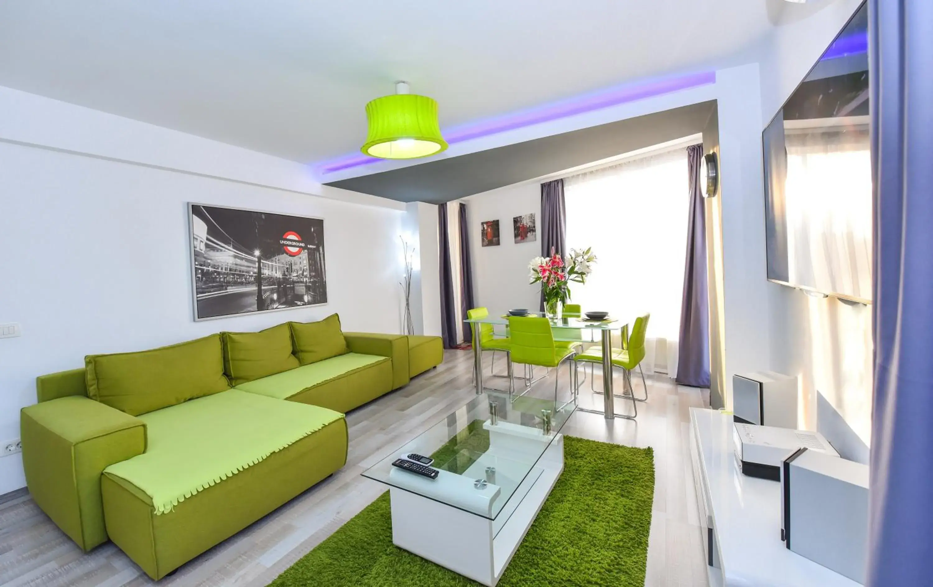 Apartment with Terrace in City Center Suite With Terrace Apartment with Terrace in City Center Suite With Terrace