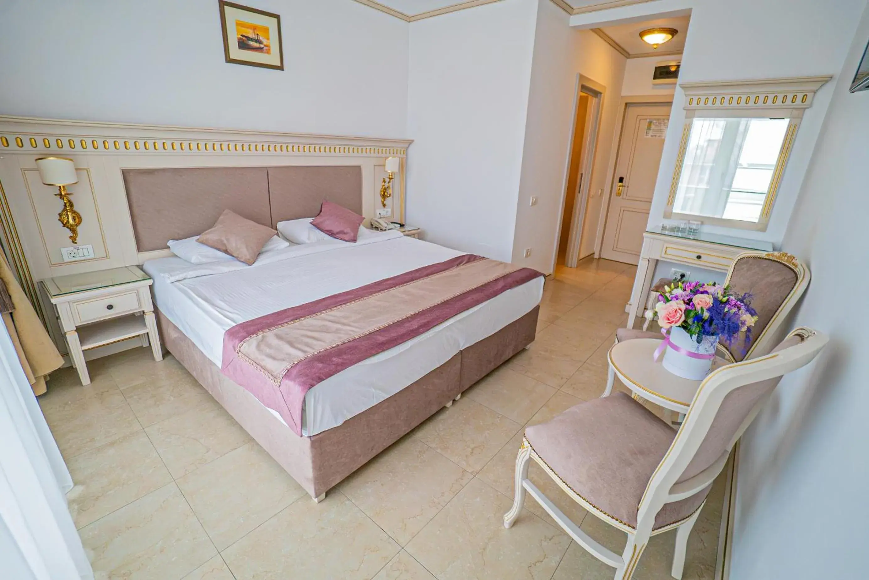 Superior Double or Twin Room - single occupancy in Hotel Sulina International Superior Double or Twin Room - single occupancy in Hotel Sulina International
