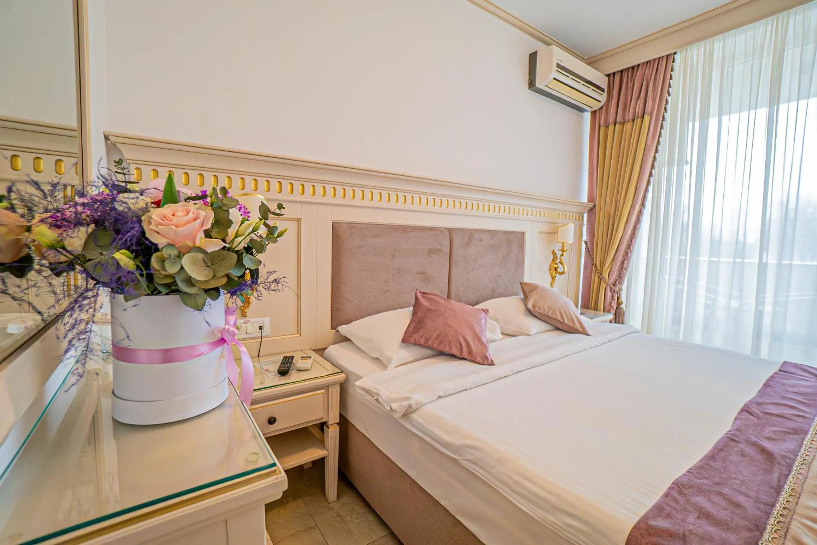 Photo of the whole room, Bed in Hotel Sulina International