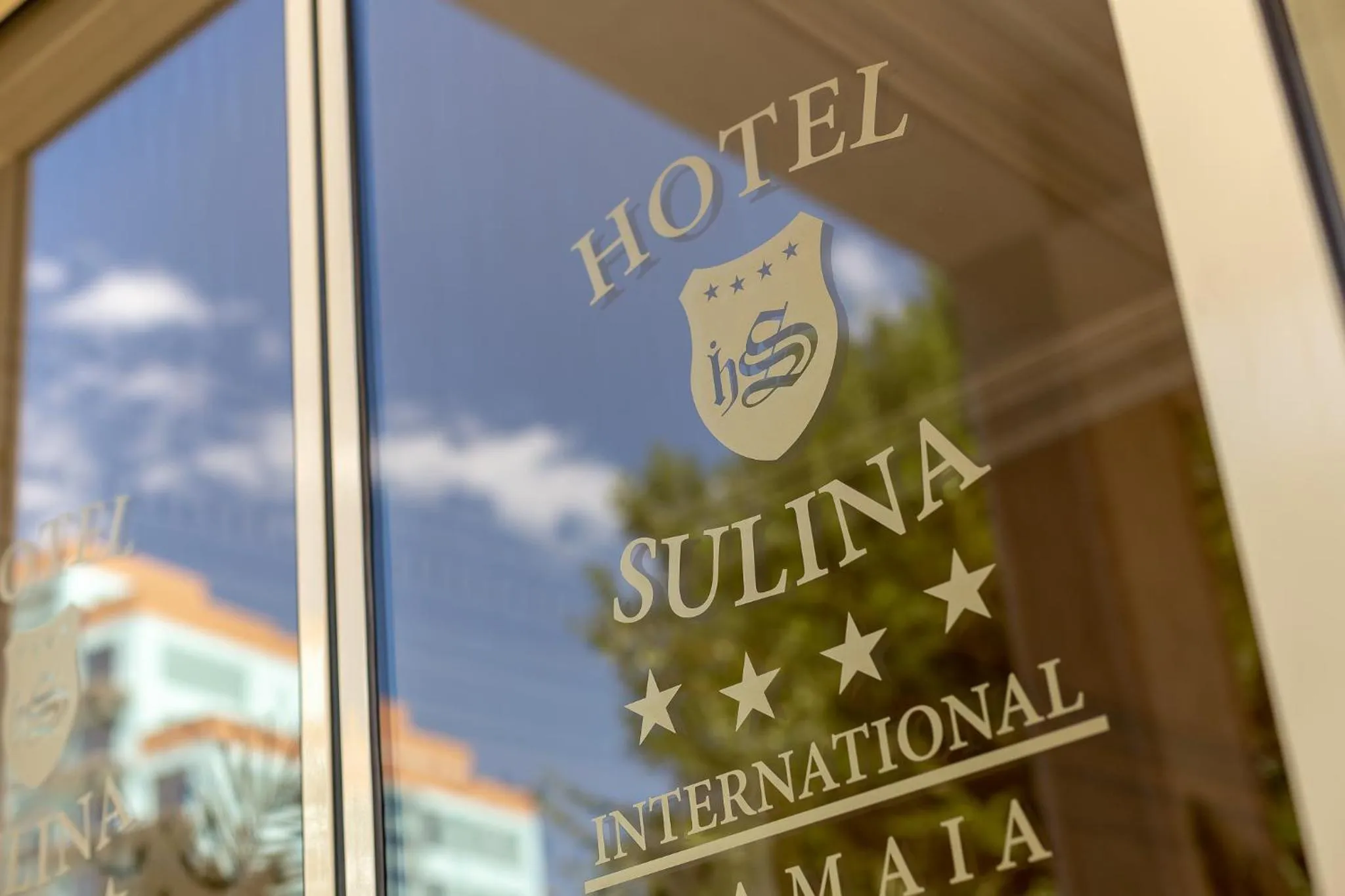 Logo/Certificate/Sign in Hotel Sulina International