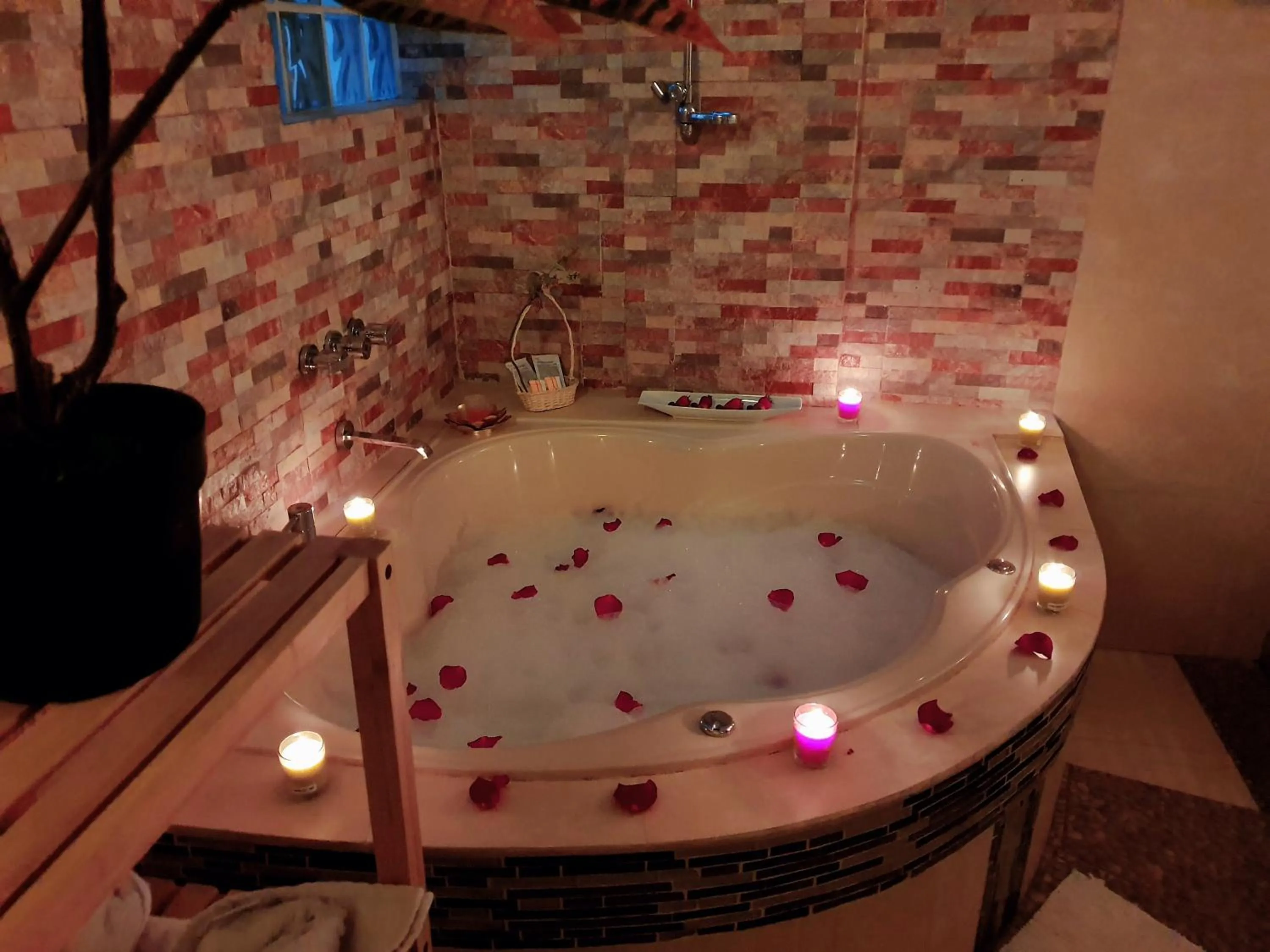 Hot Tub in Hotel Cusco Museo
