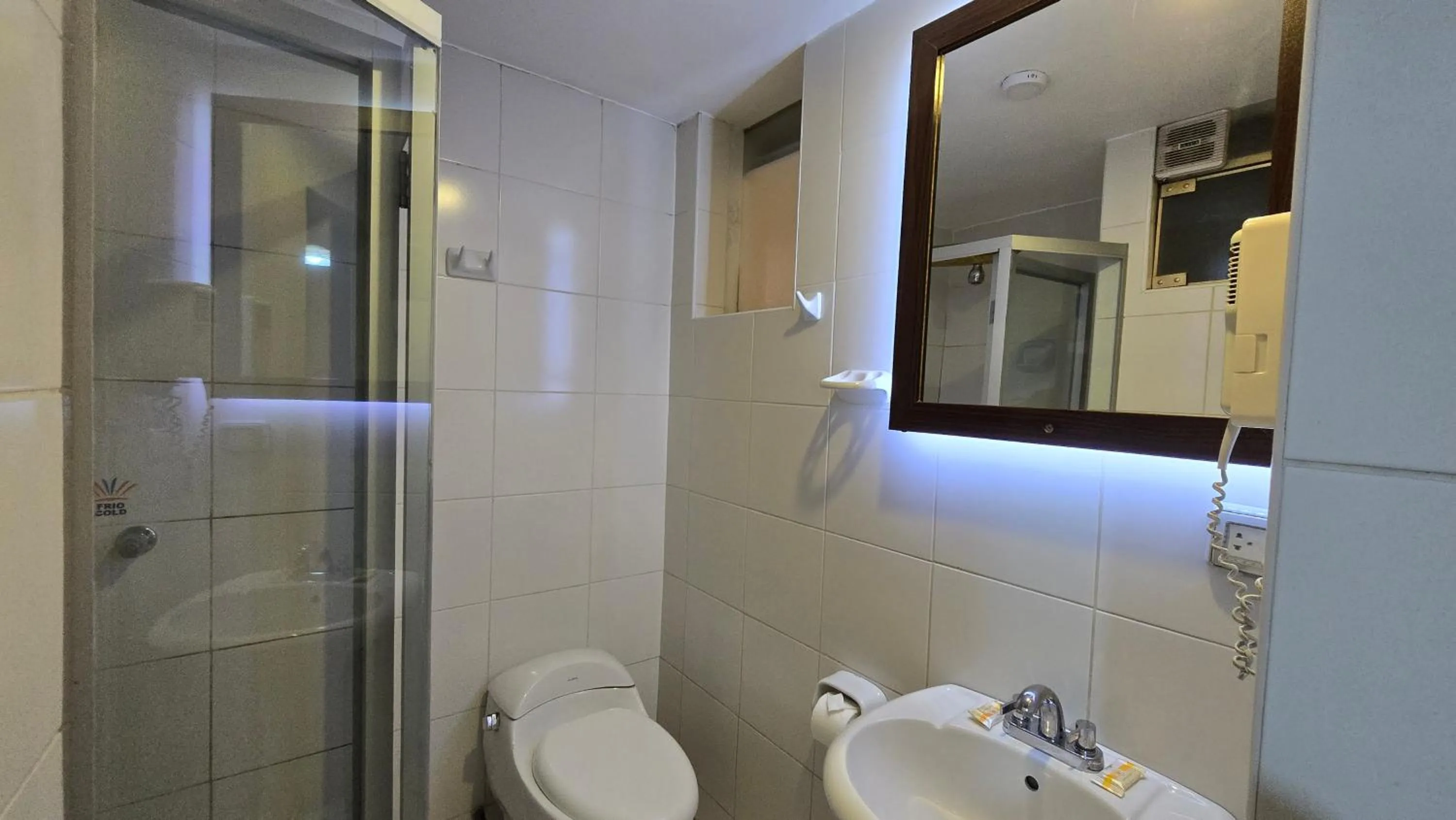 Shower in Hotel Cusco Museo