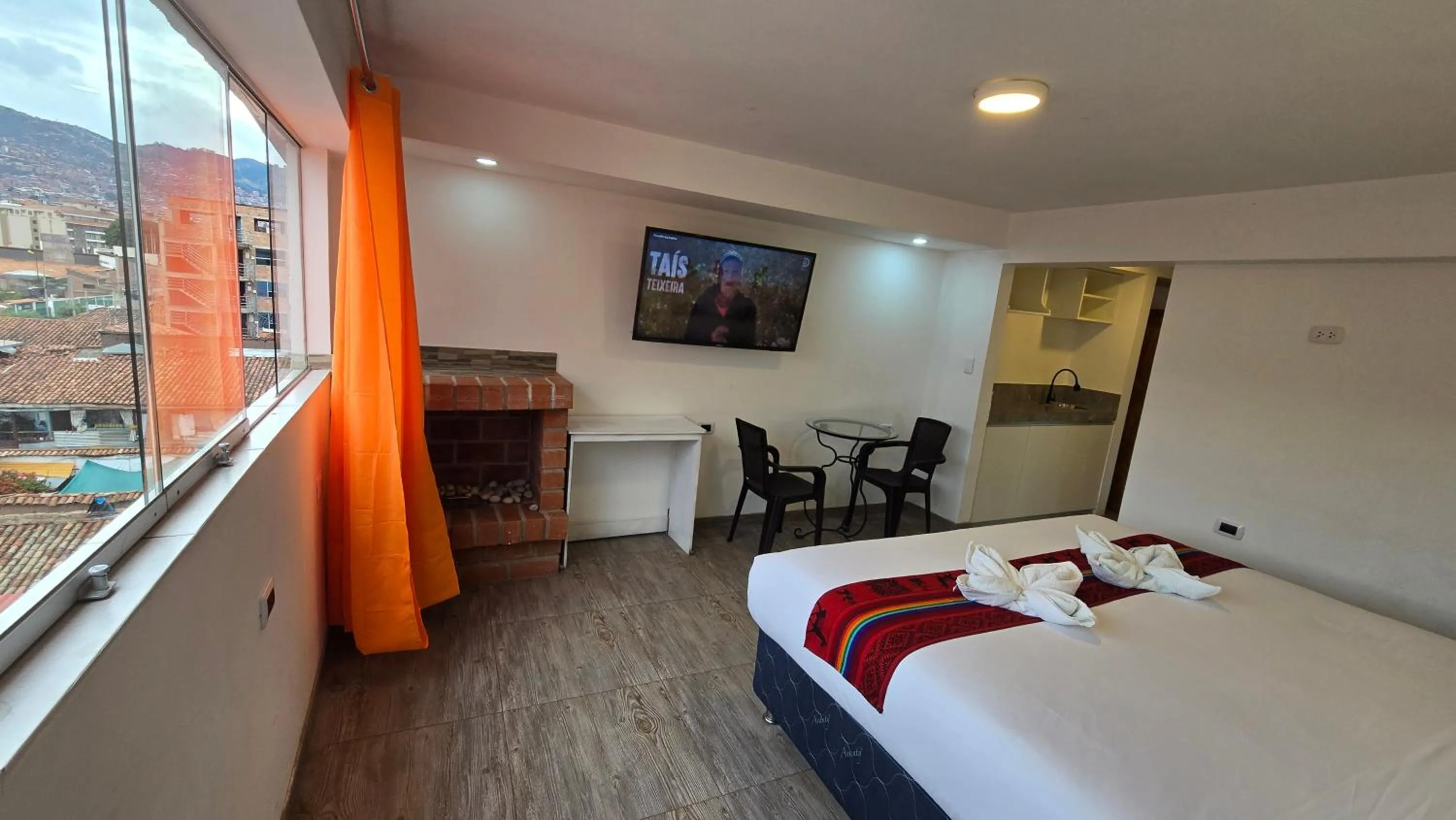 TV and multimedia, Bed in Hotel Cusco Museo