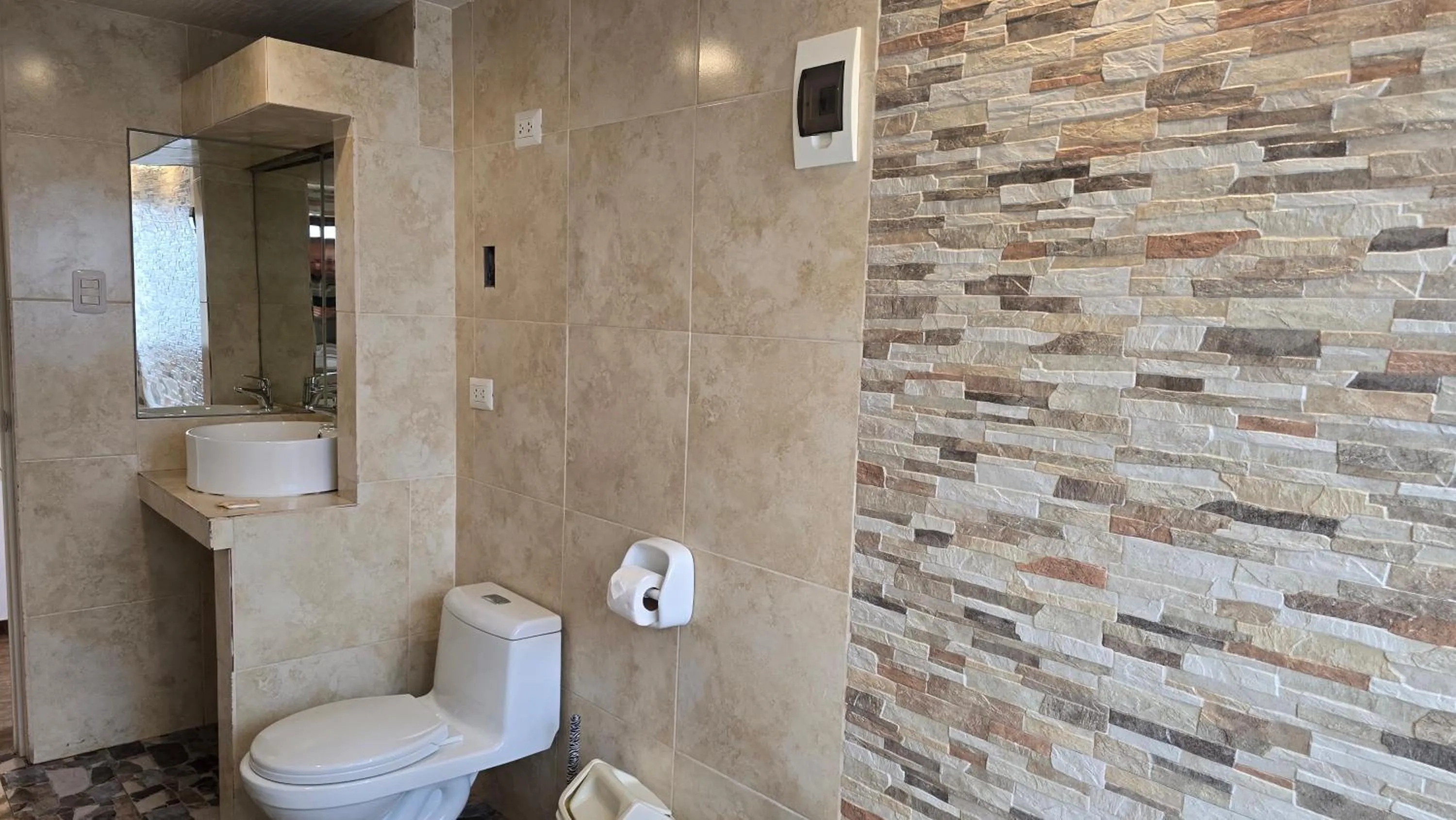 Toilet in Hotel Cusco Museo