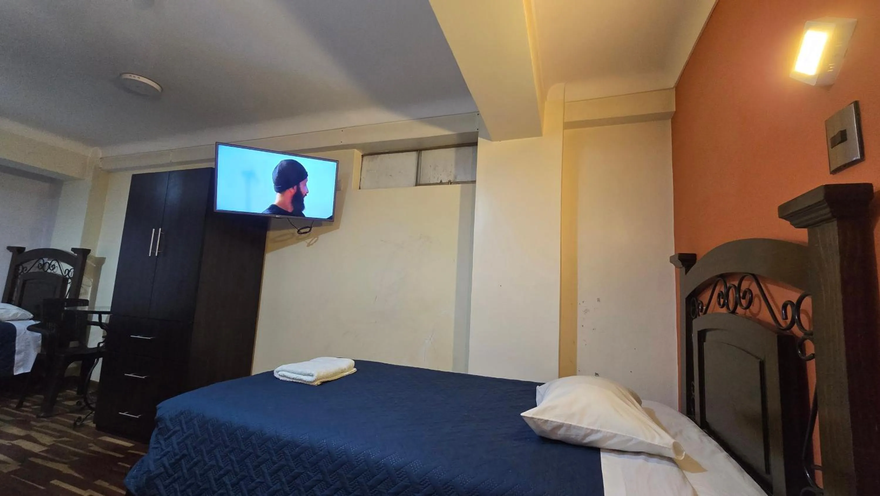 TV and multimedia, Bed in Hotel Cusco Museo