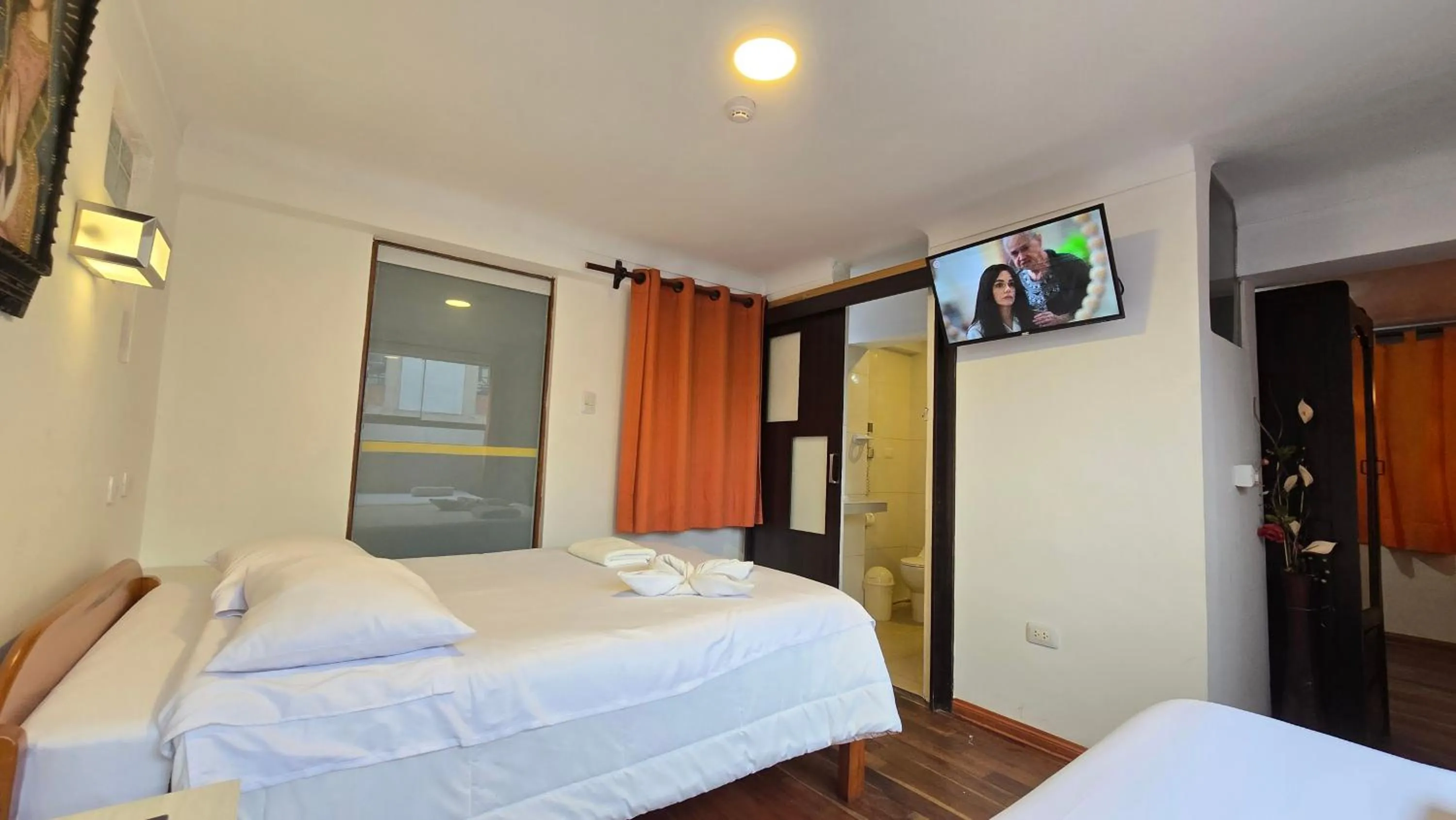 TV and multimedia, Bed in Hotel Cusco Museo