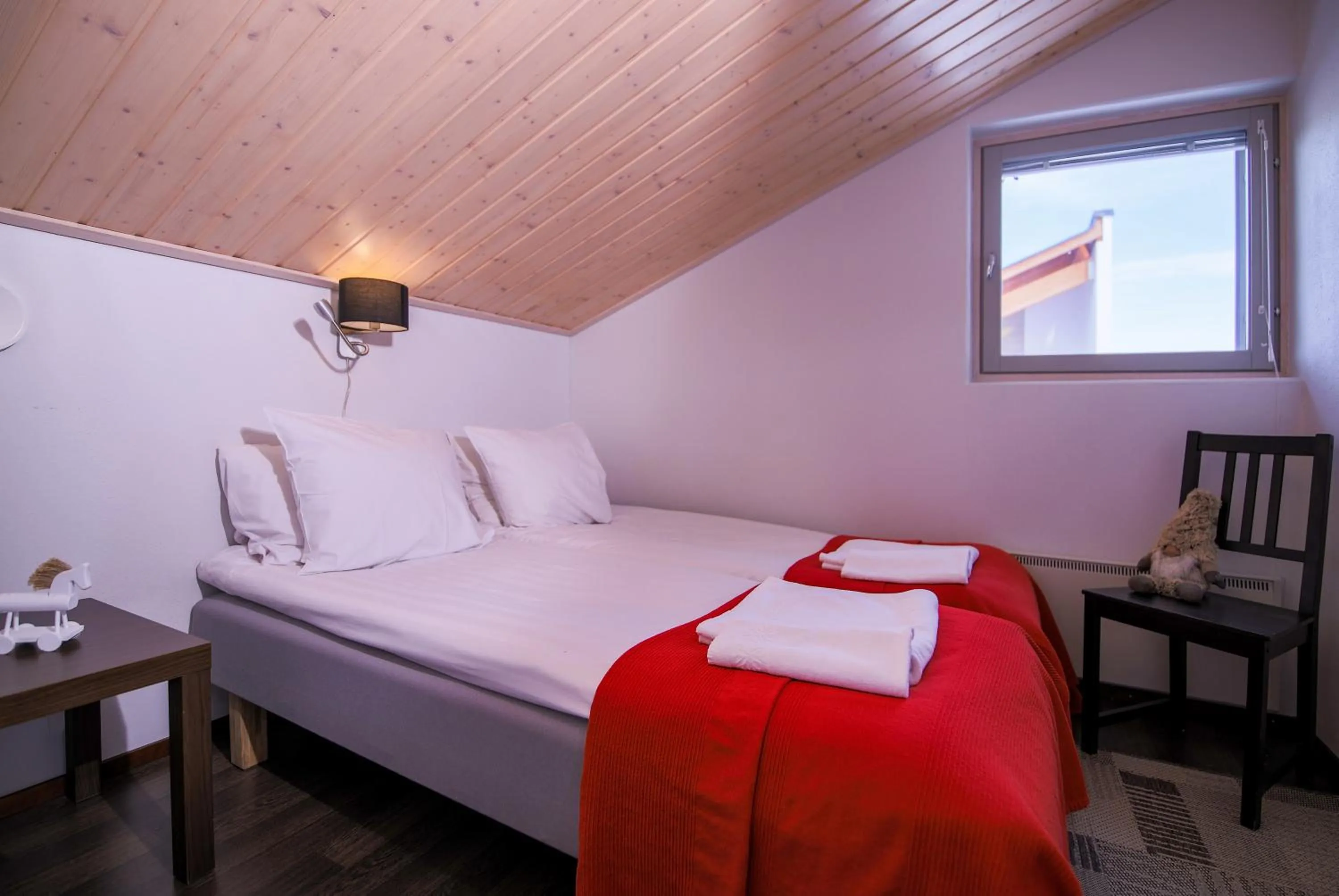 Bedroom, Bed in Santa's Hotel Rakka