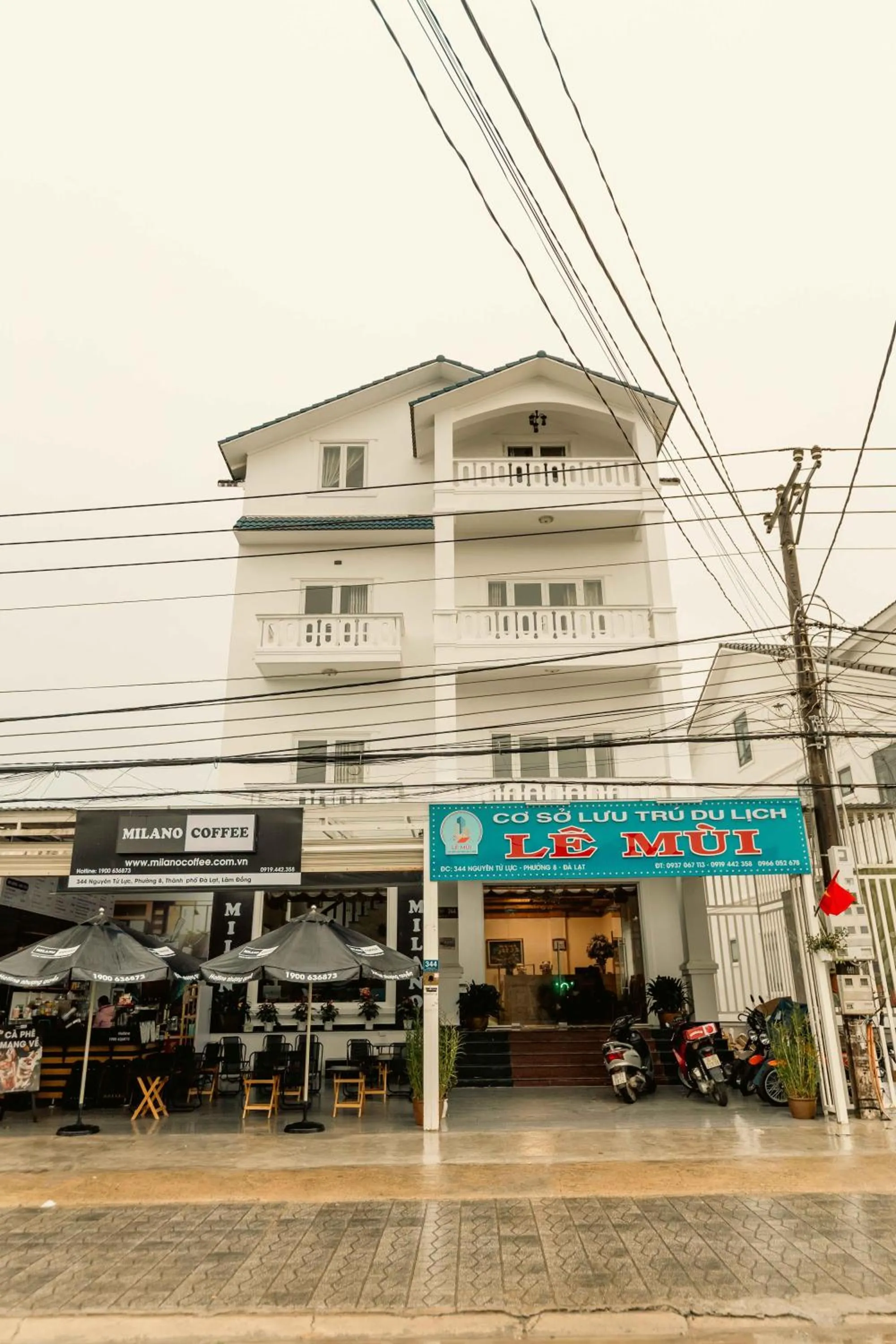Property building in Lê Mùi Hotel - Apartment