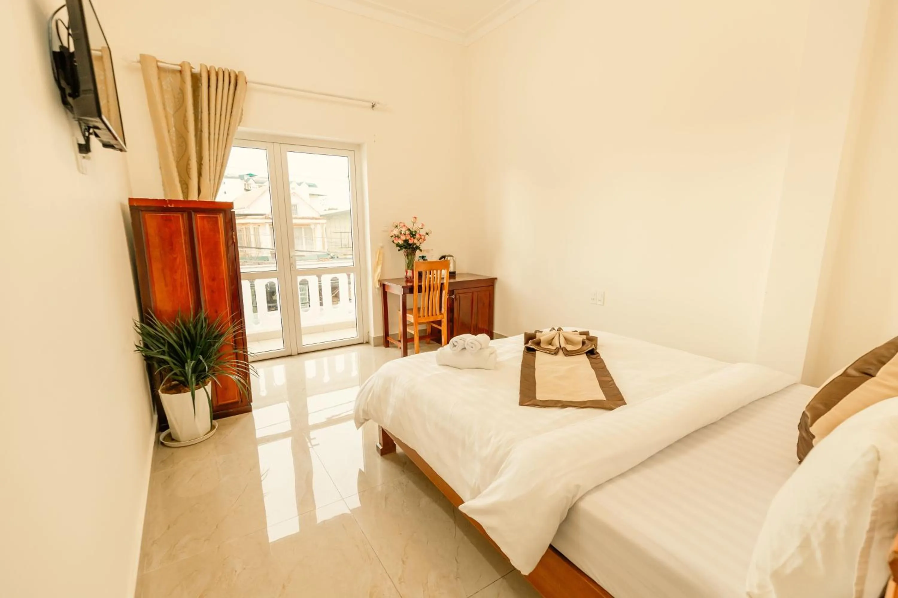 Bed in Lê Mùi Hotel - Apartment