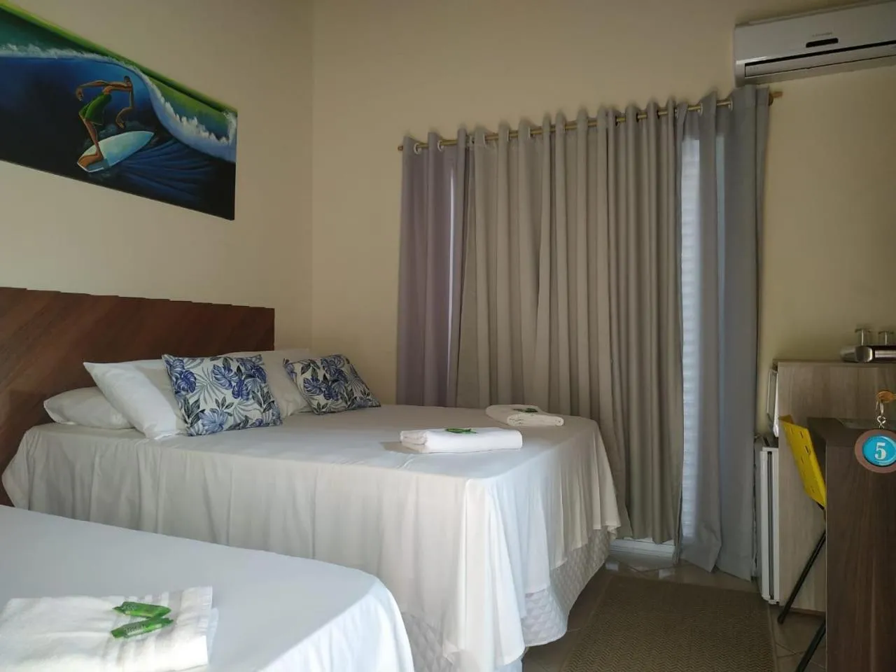 Bed in Mares de Camburizinho
