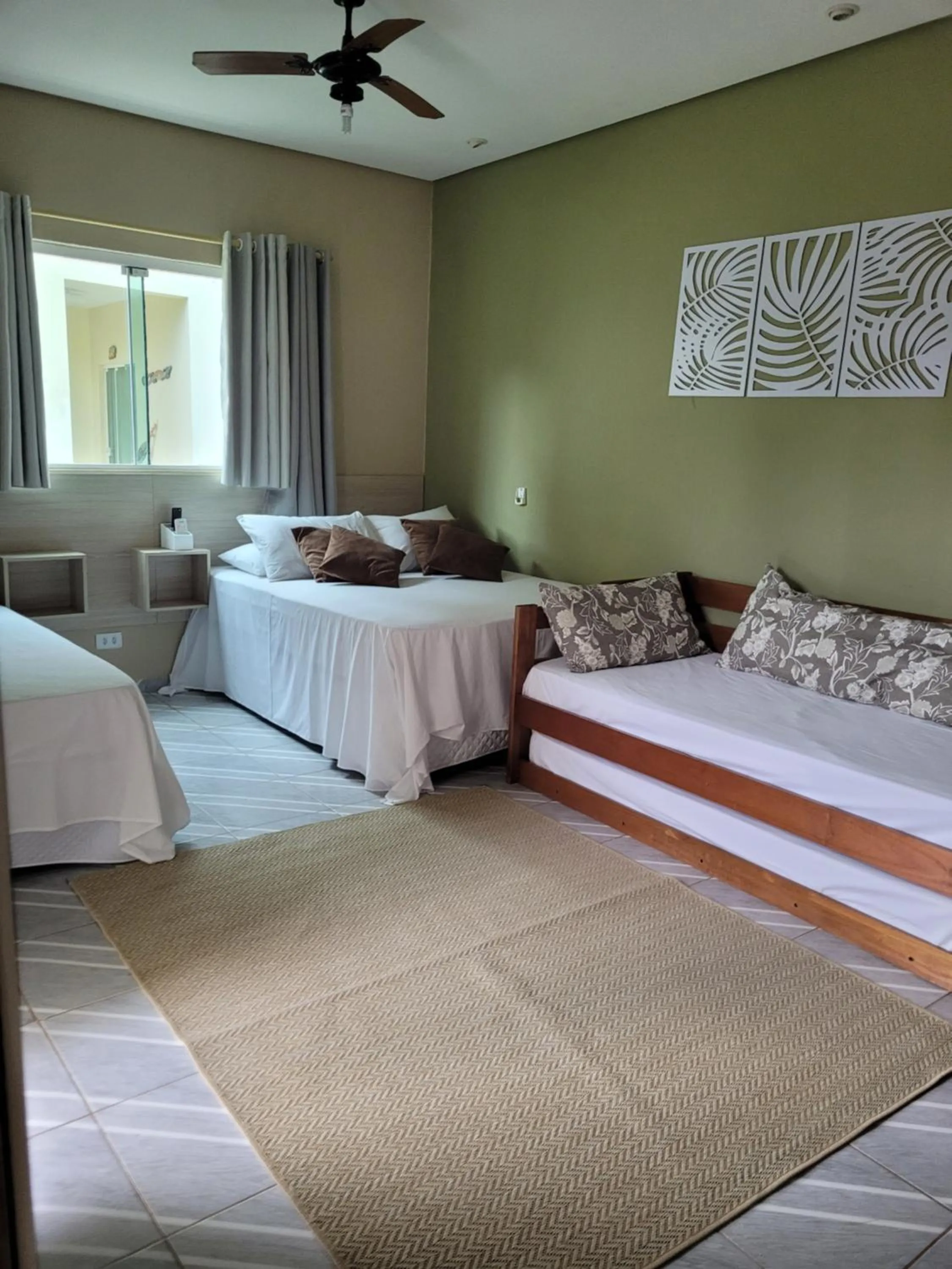 Bed in Mares de Camburizinho