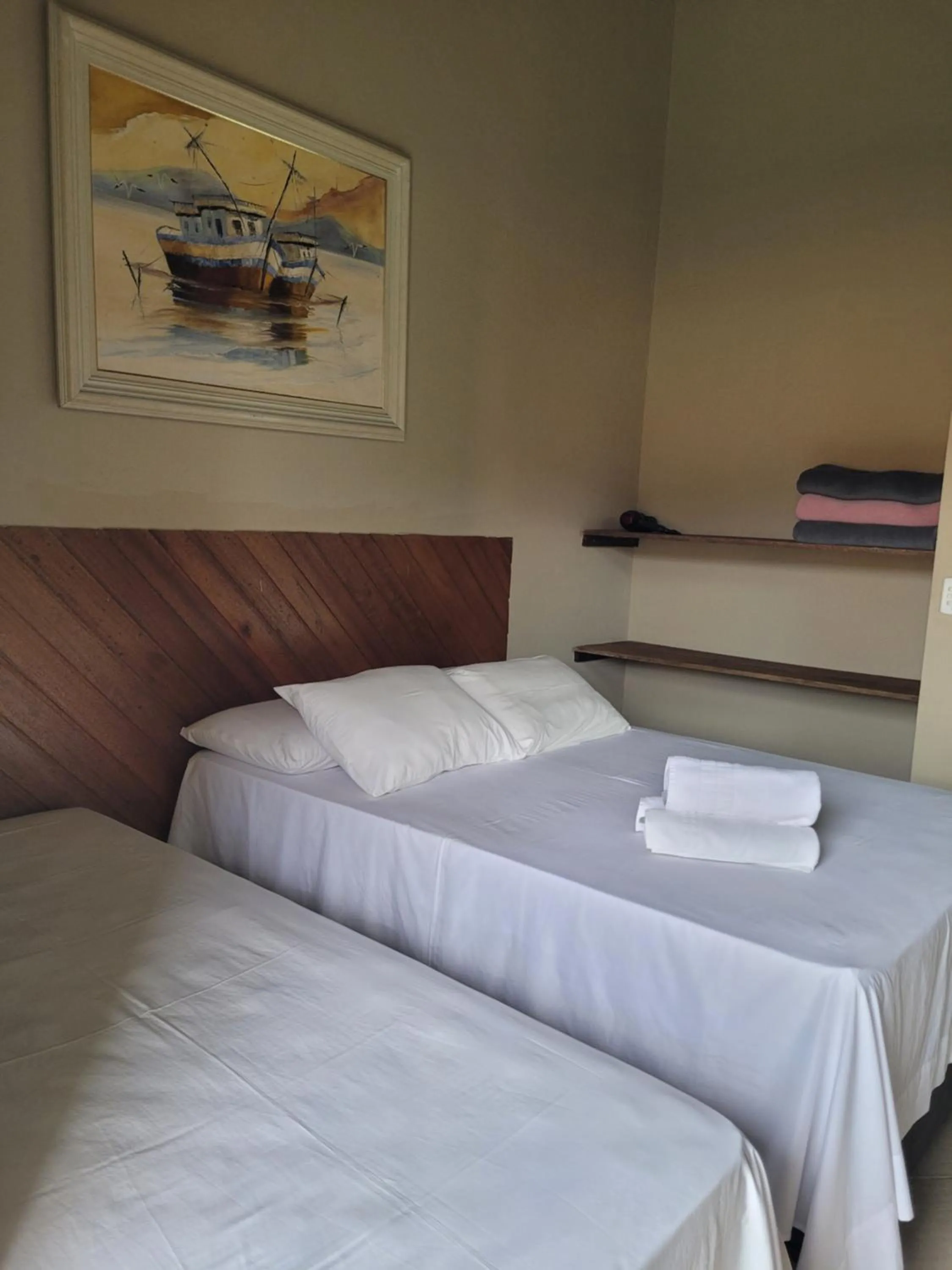 Bed in Mares de Camburizinho