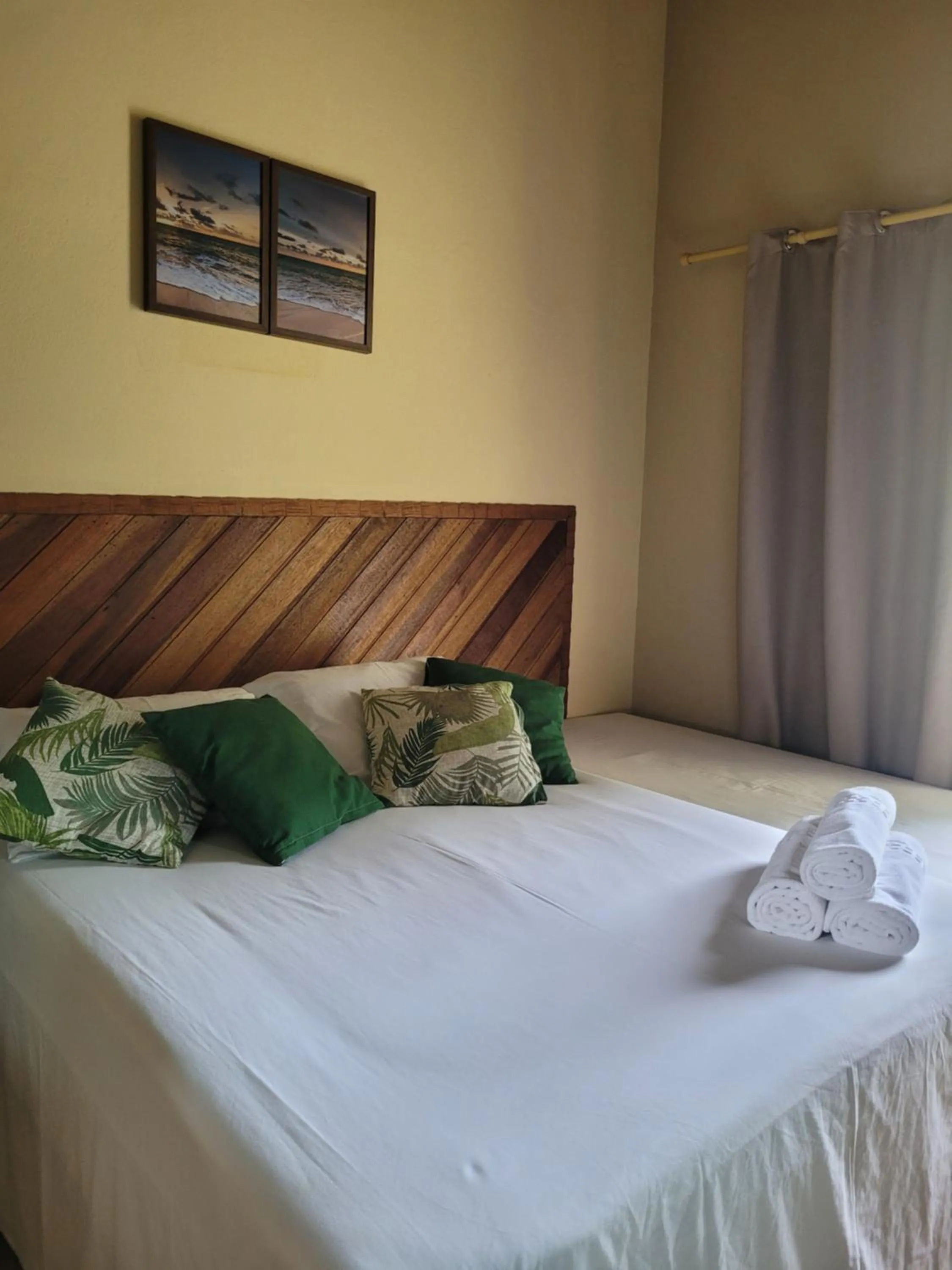 Bed in Mares de Camburizinho
